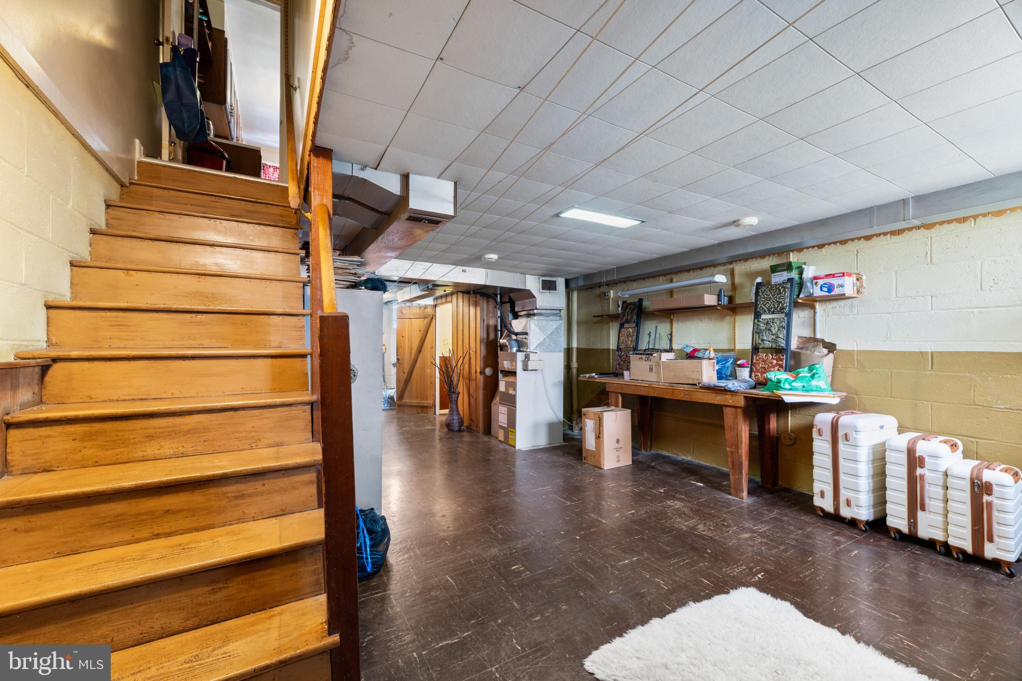 YALE HEIGHTS - Residential