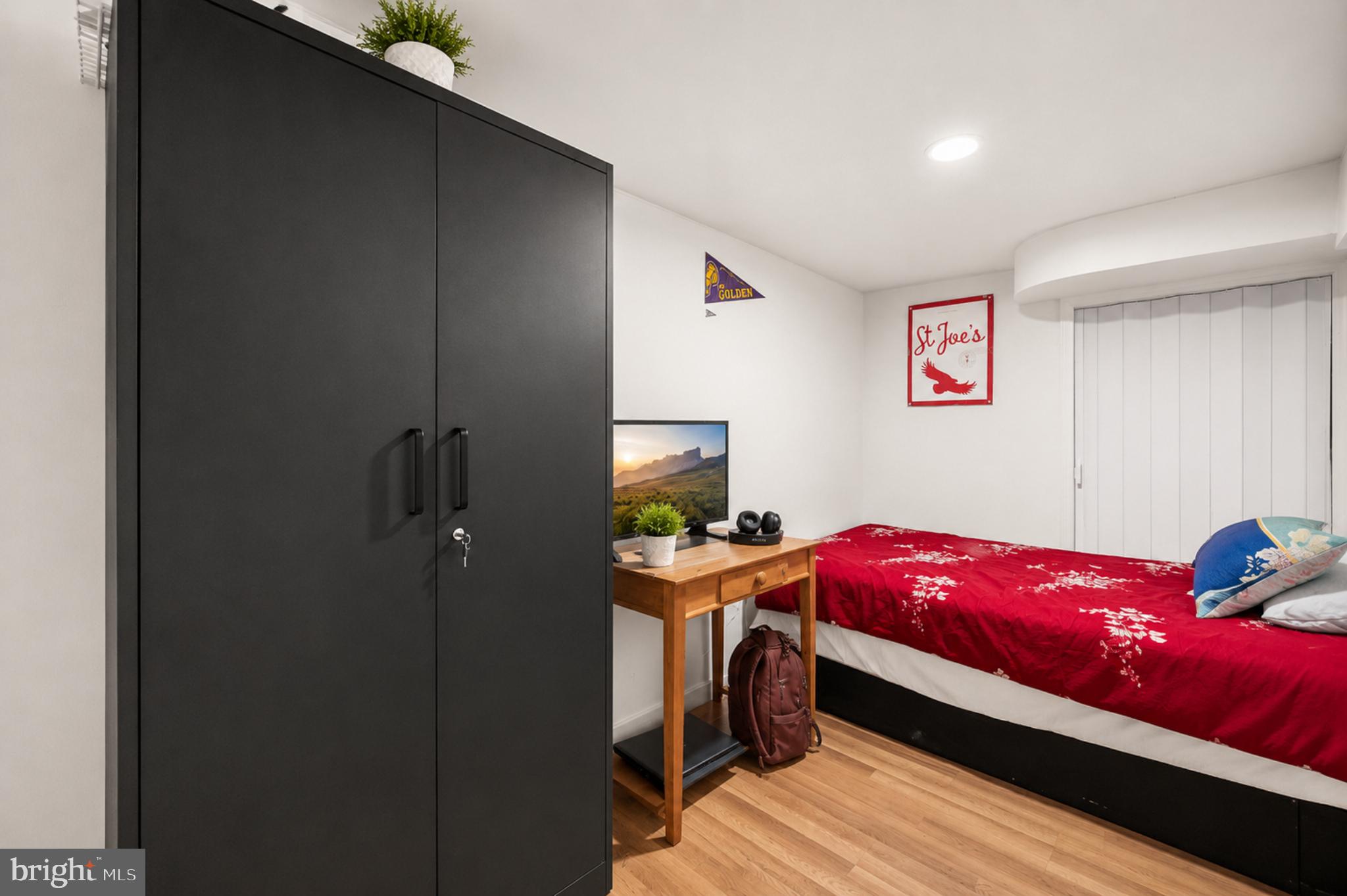 UNIVERSITY CITY - Residential