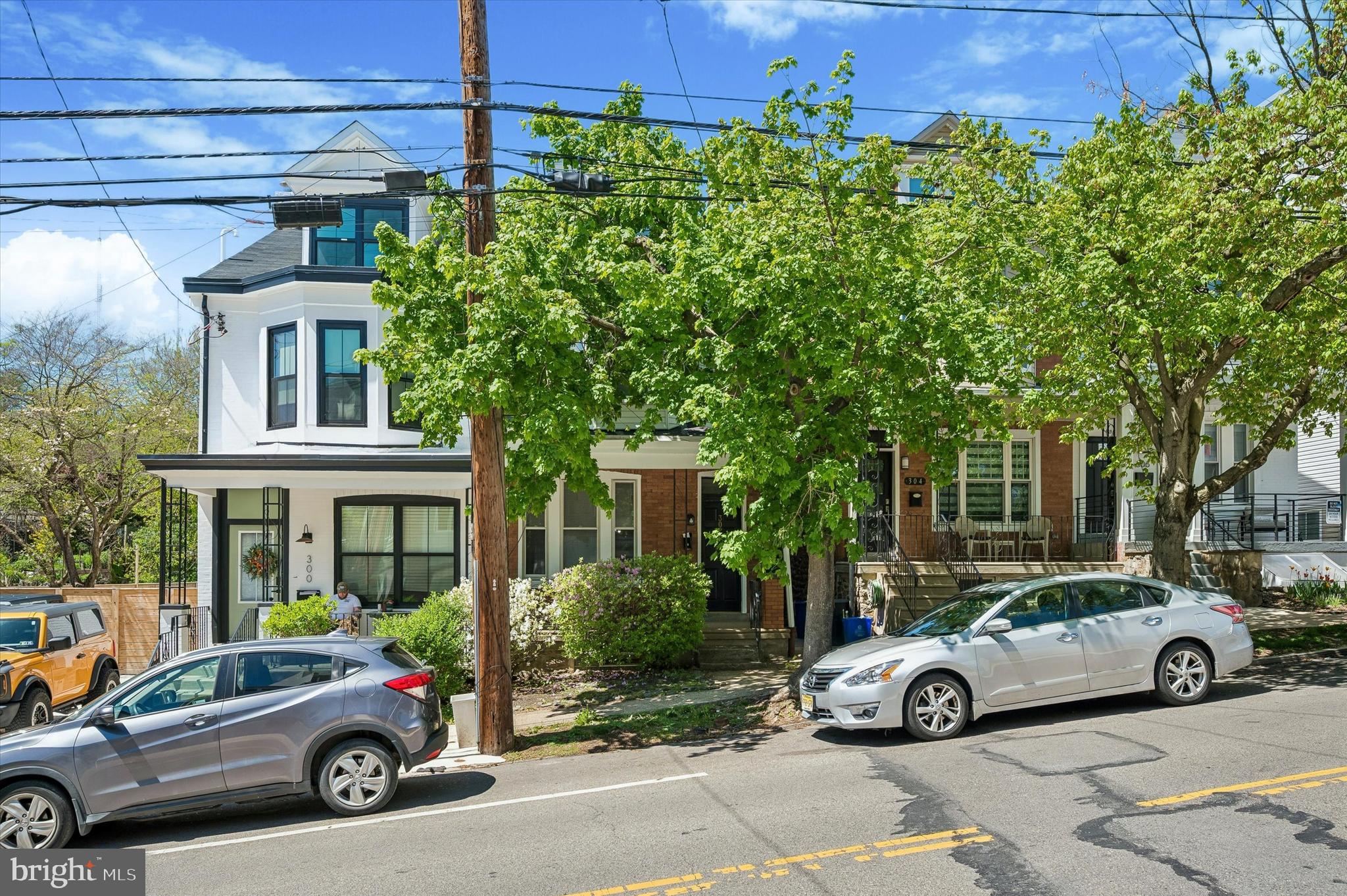 ROXBOROUGH - Residential
