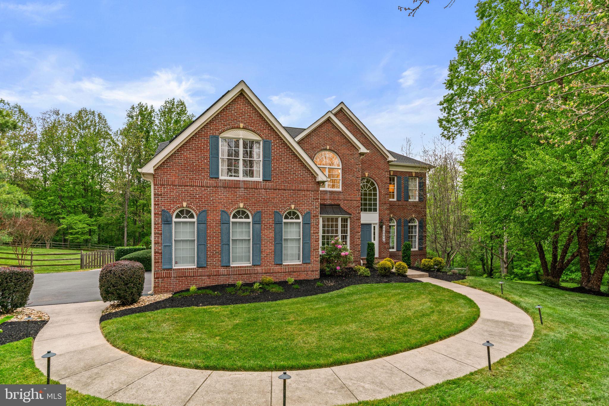 BIG BRANCH OVERLOOK - Residential