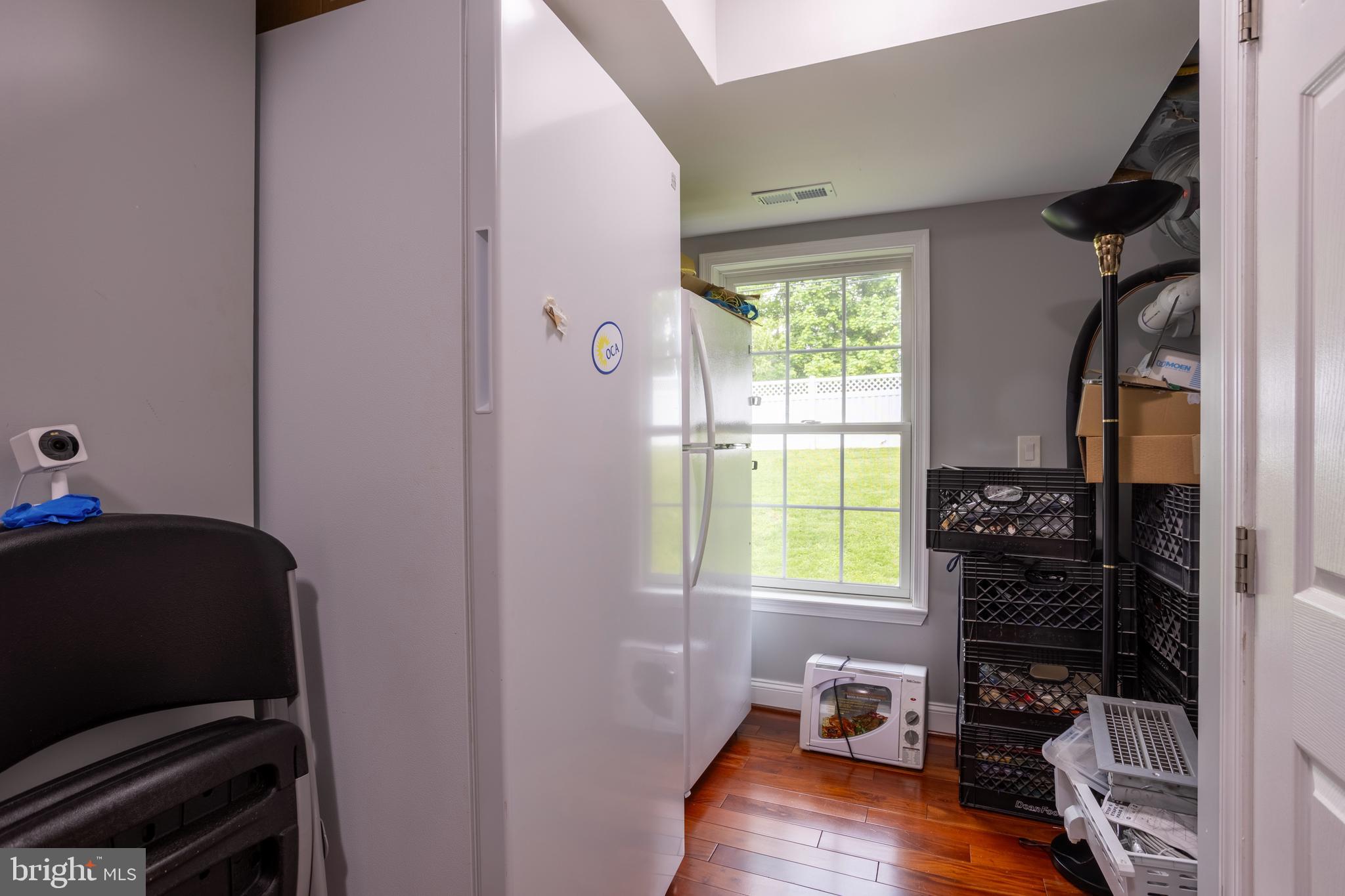 LONG MEADOW ESTATES - Residential