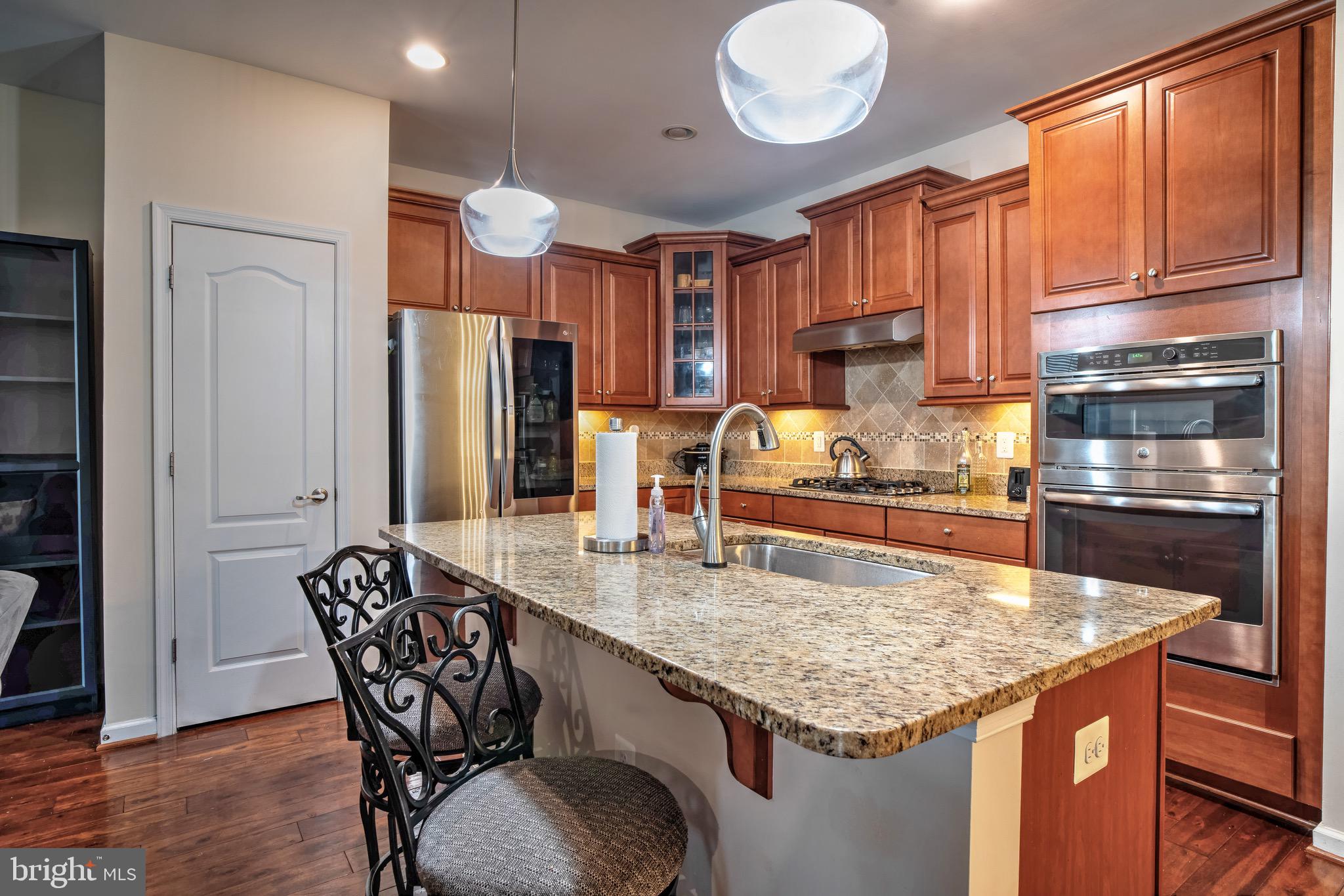 VIRGINIA HERITAGE AT LEE'S PARK - Residential
