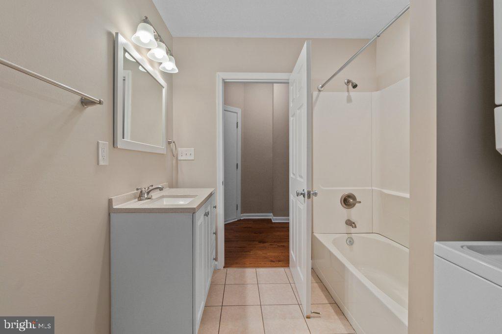 RESERVOIR HILL - Residential Income