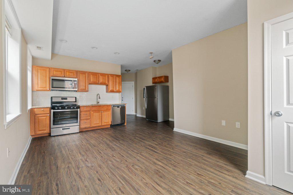 RESERVOIR HILL - Residential Income