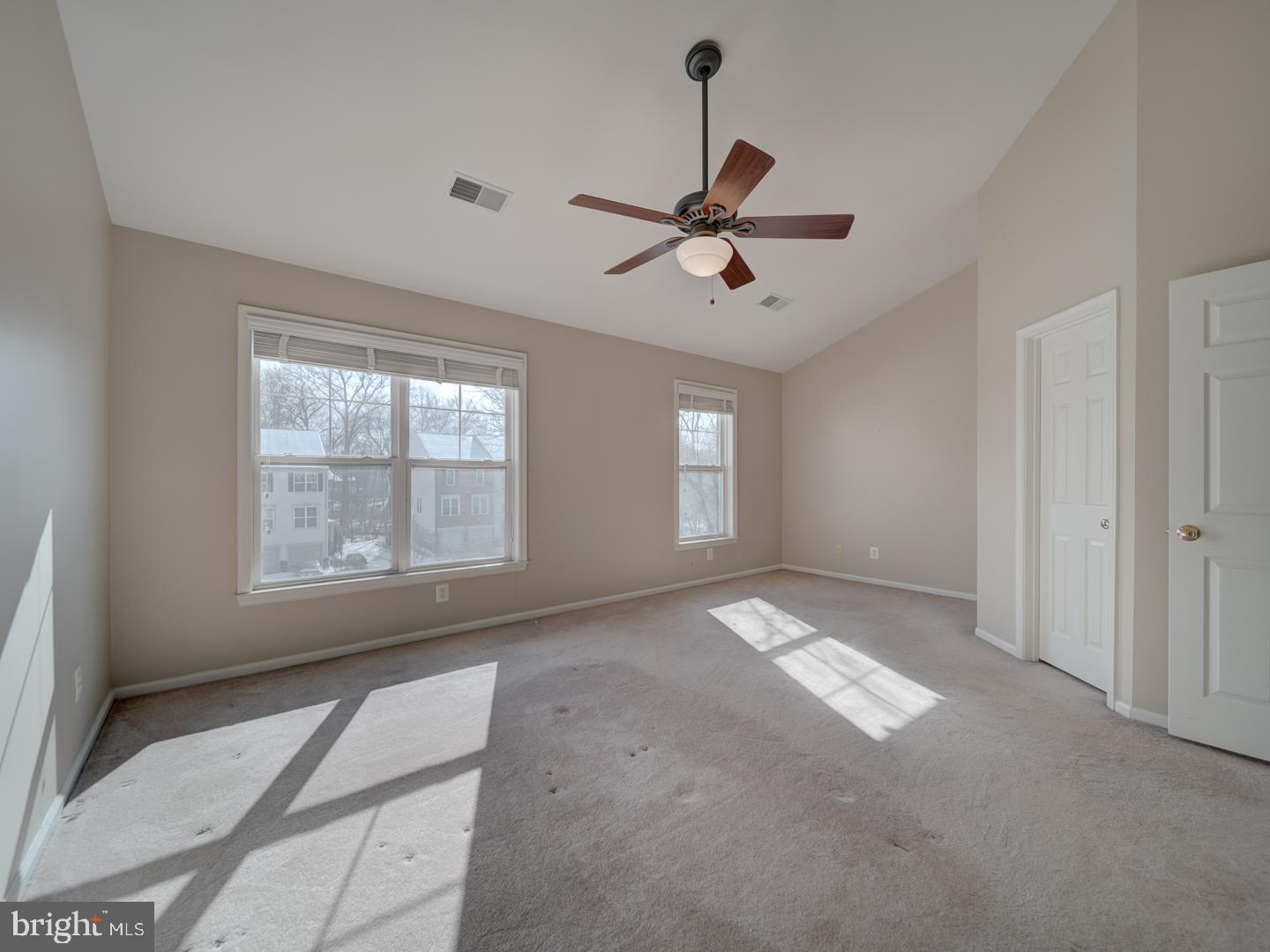 SIGNATURE AT BROADLANDS - Residential