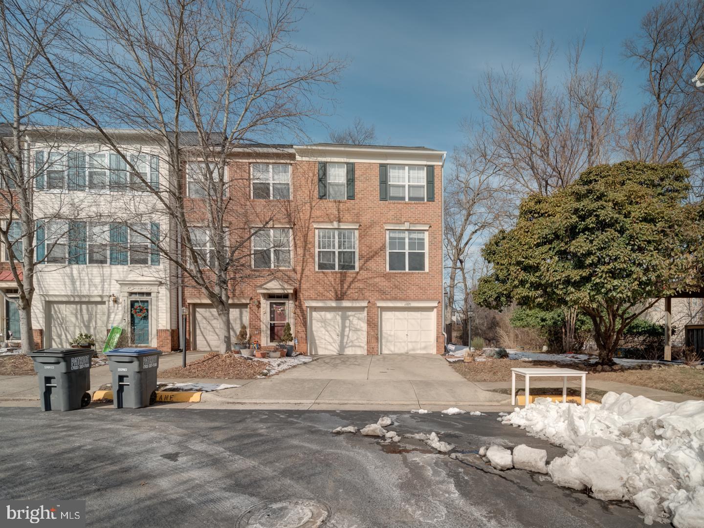 Discover the epitome of modern living in this stunning 3-level, end-unit townhome located in the highly sought-after Broadlands community. With 2 bedrooms, 2 full baths, and 2 half baths, this bright and open home is move-in ready!
The property features a 2-car garage, driveway parking, and plenty of guest parking within Autumnwood Sq. Residents will enjoy the exceptional amenities offered by the Broadlands Community Association, including outdoor pools, trails, and tennis courts.
Perfectly situated less than a mile from Broadlands Village Center, you’ll have easy access to groceries, fitness centers, and dining options. With major roads nearby, it’s just over 2 miles to the Ashburn Metro Station and a short 10-minute drive to Dulles Airport, making this home the ultimate blend of convenience and luxury living.
43071 Autumnwood Sq is ready to welcome its new owners. Don’t miss this opportunity, schedule your visit today and make this exceptional townhouse your home in Broadlands!