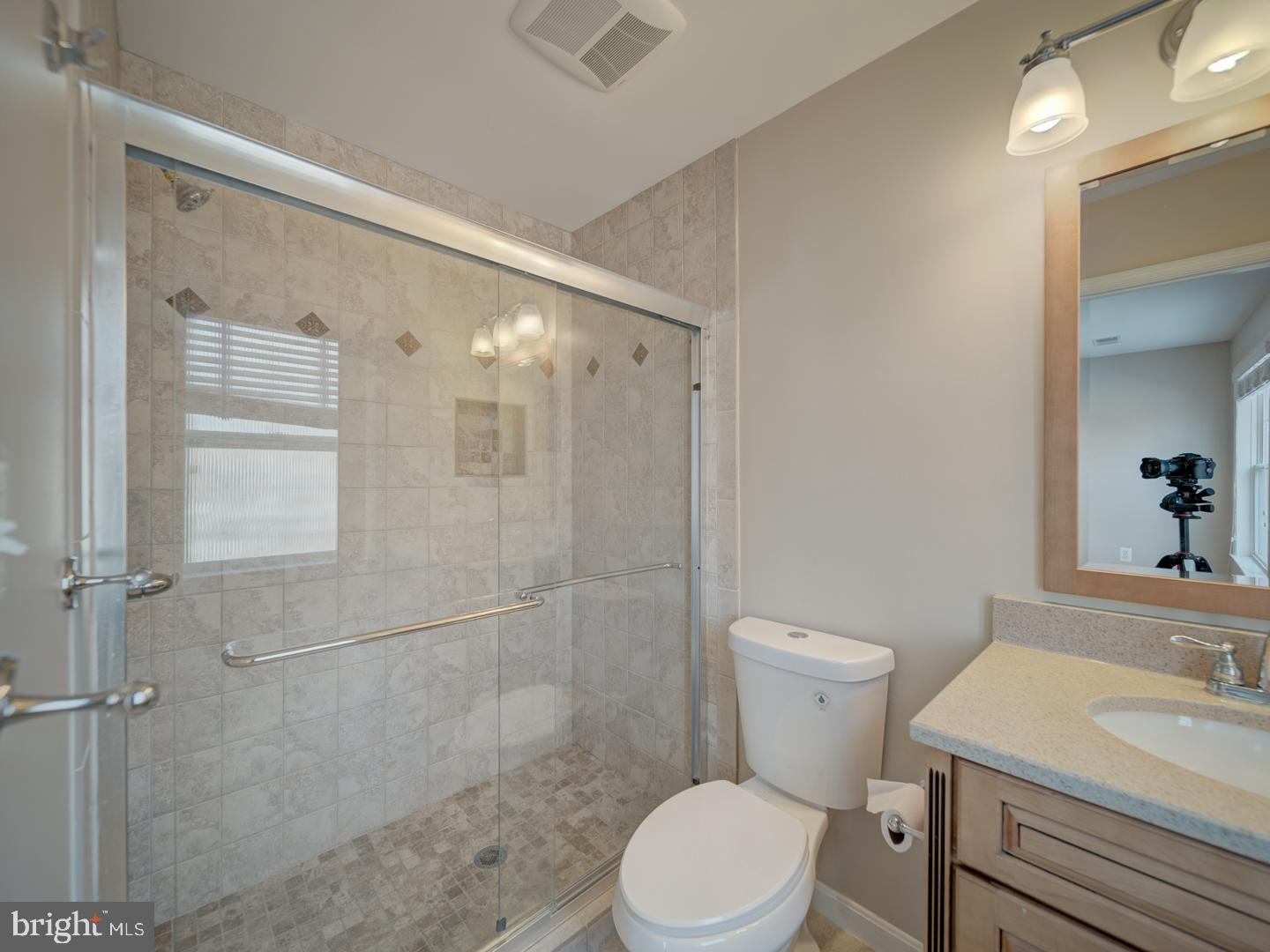 SIGNATURE AT BROADLANDS - Residential