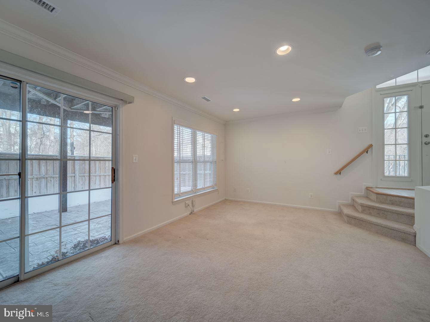 SIGNATURE AT BROADLANDS - Residential