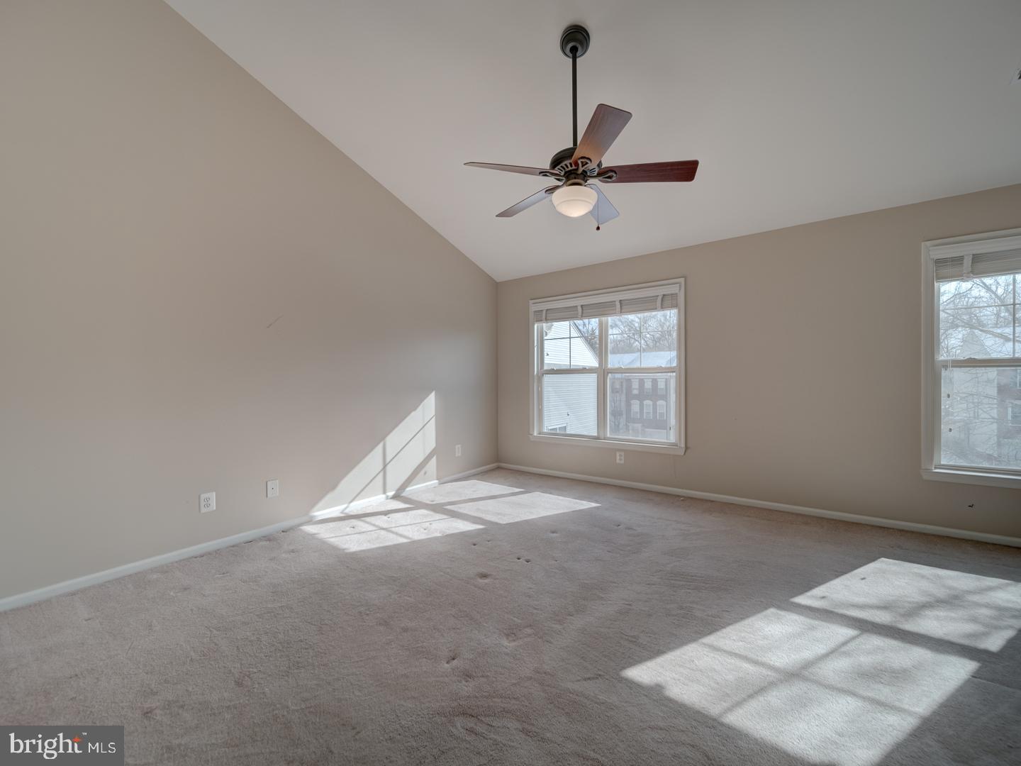 SIGNATURE AT BROADLANDS - Residential
