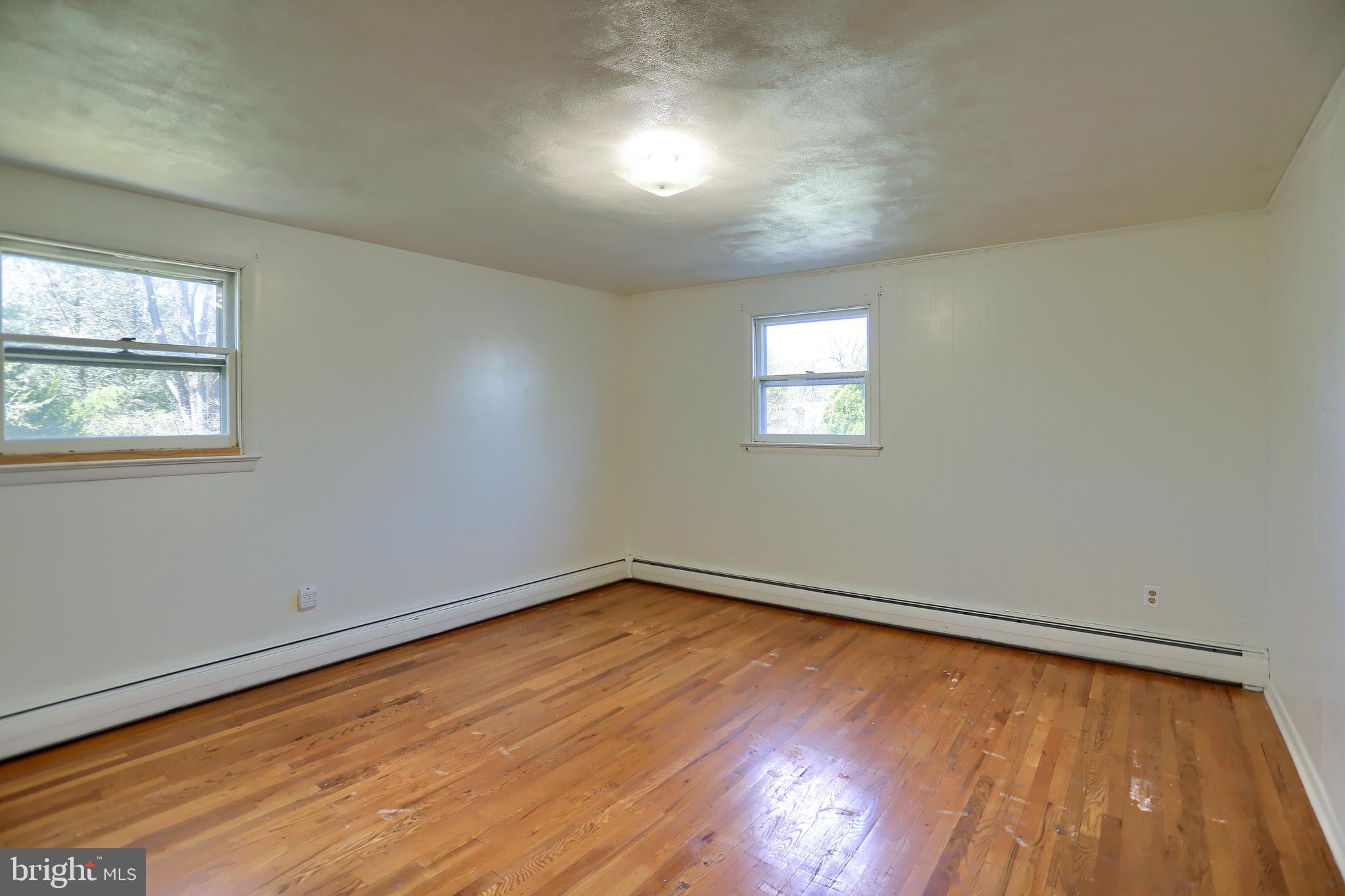 DELBROOK MANOR - Residential