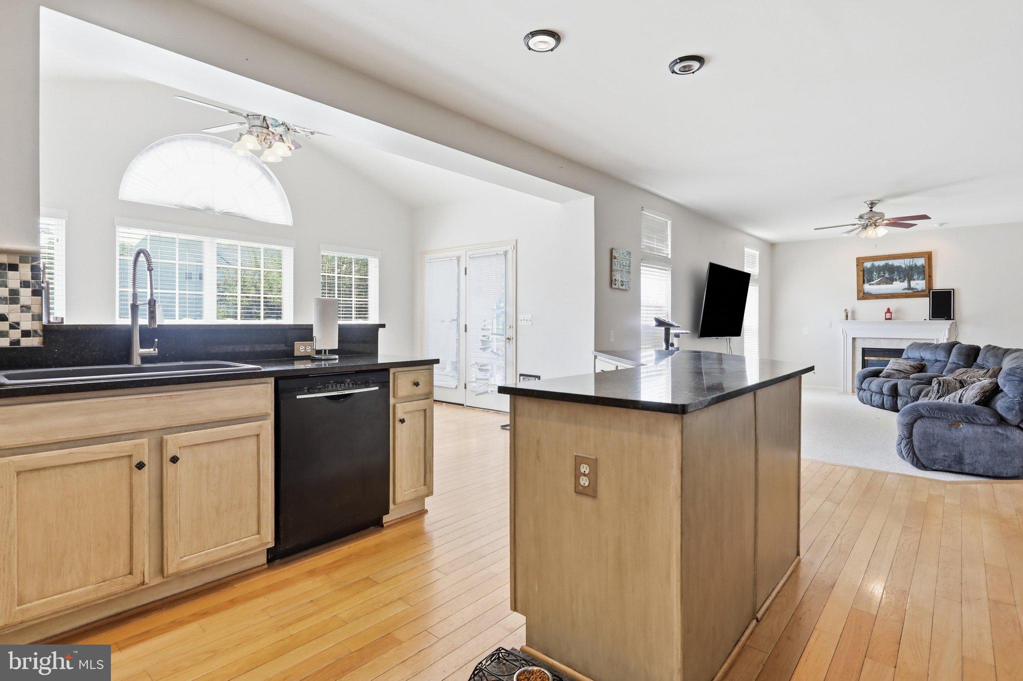 LOCUST HILL - Residential