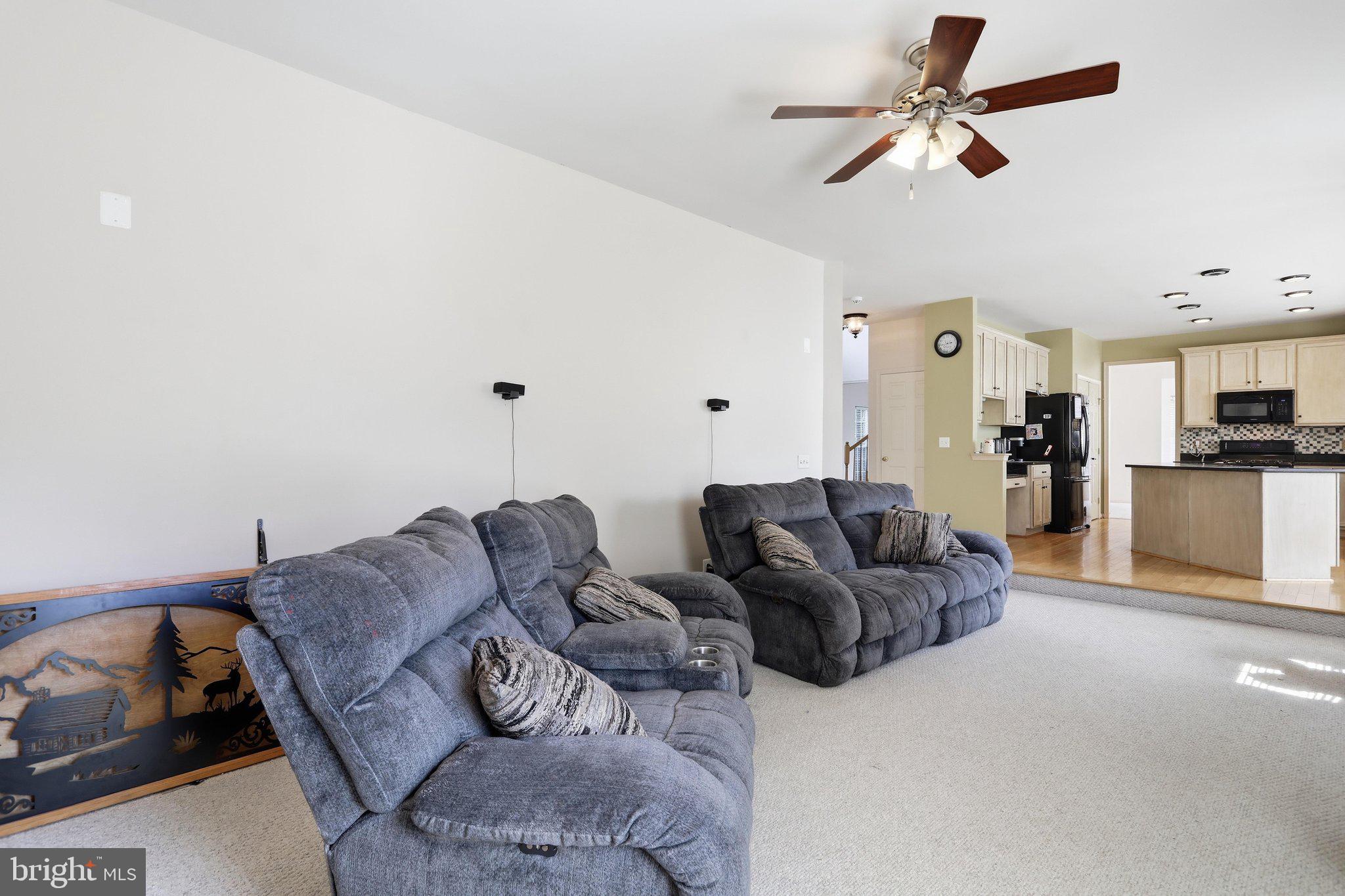 LOCUST HILL - Residential