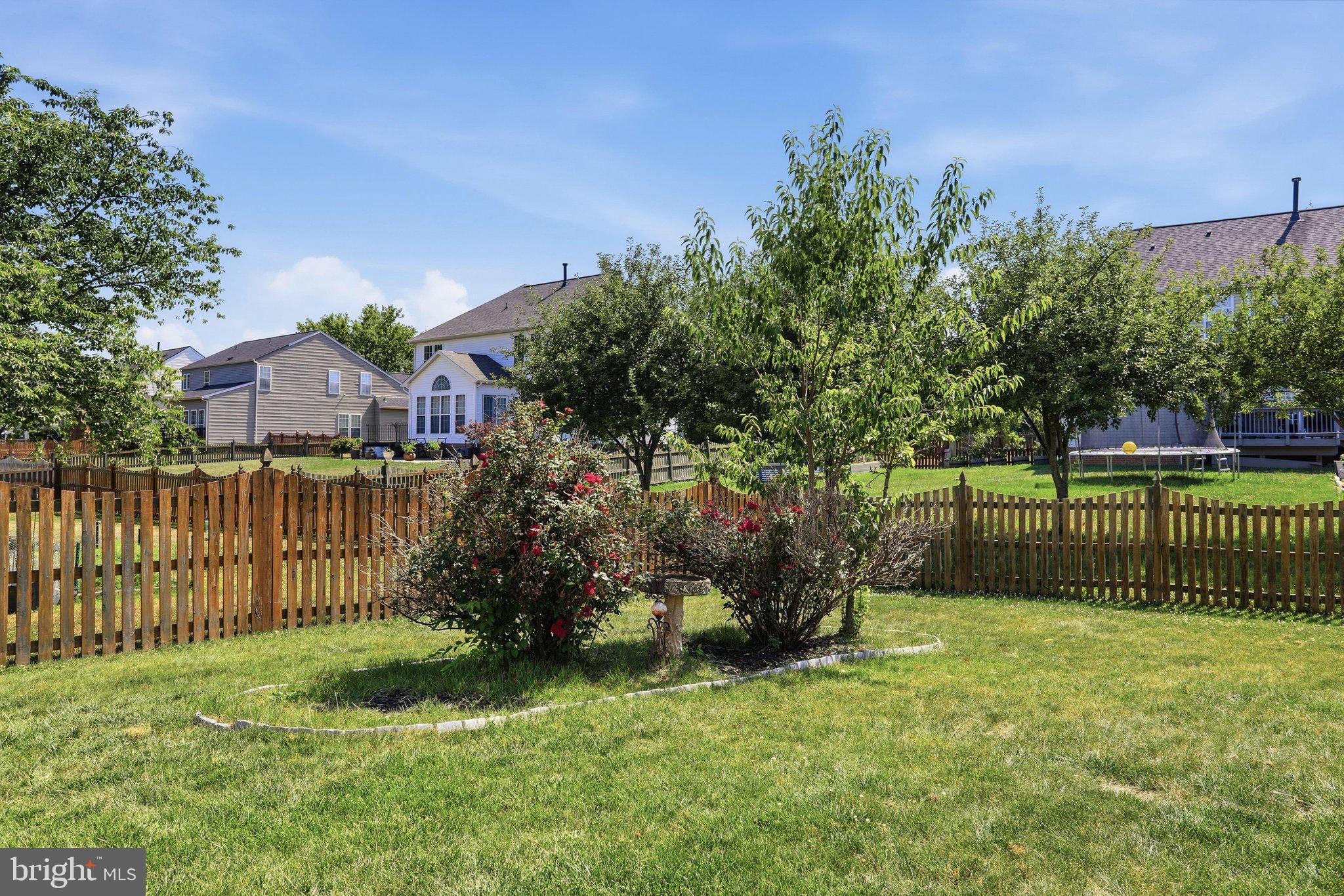 LOCUST HILL - Residential