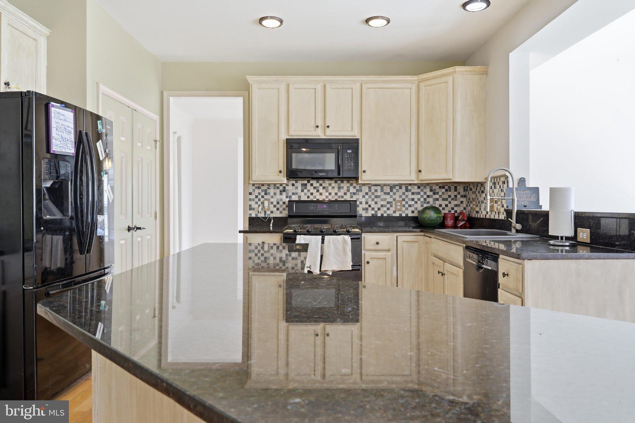 LOCUST HILL - Residential