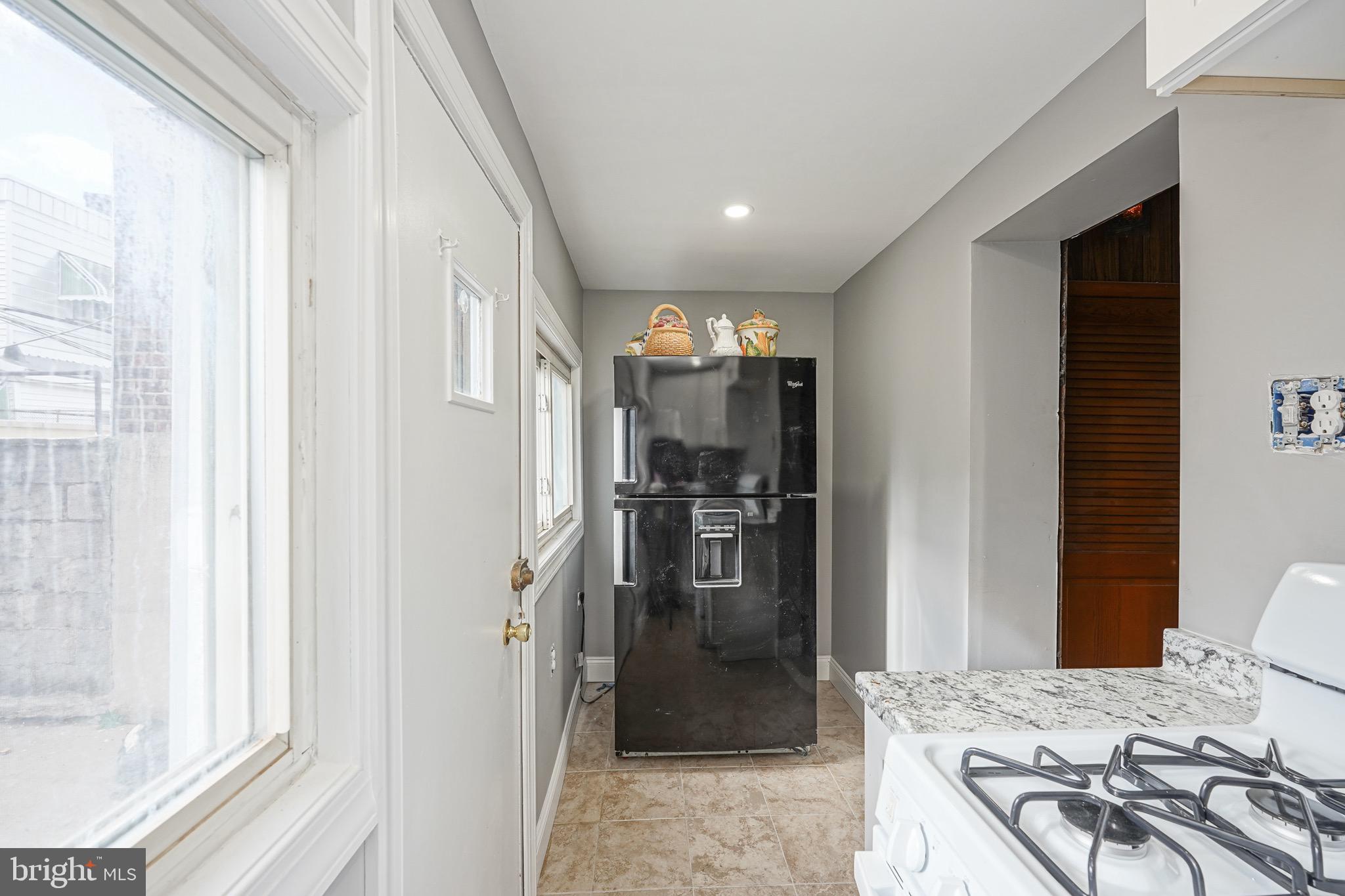 LOWER MOYAMENSING - Residential