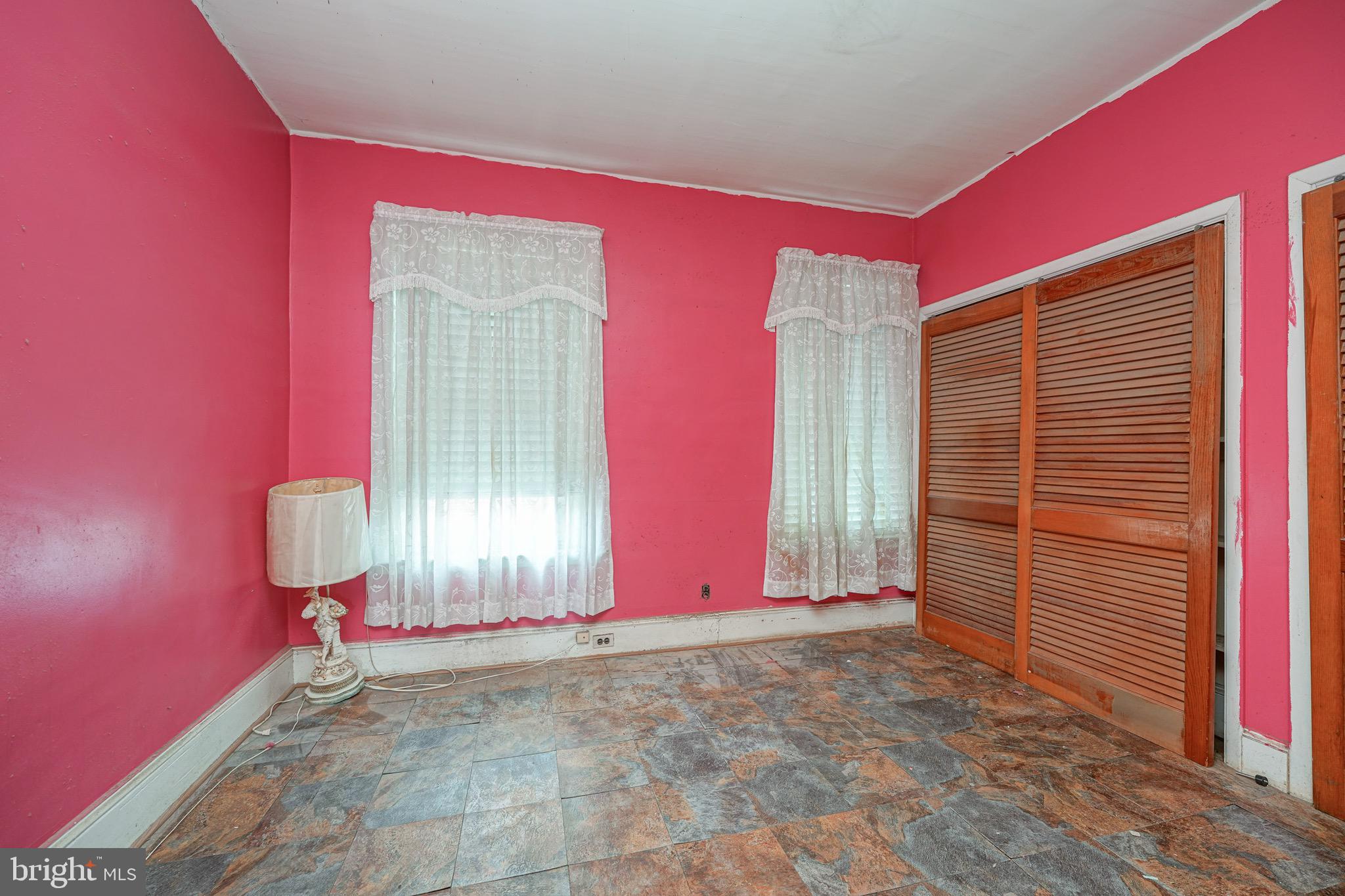 LOWER MOYAMENSING - Residential
