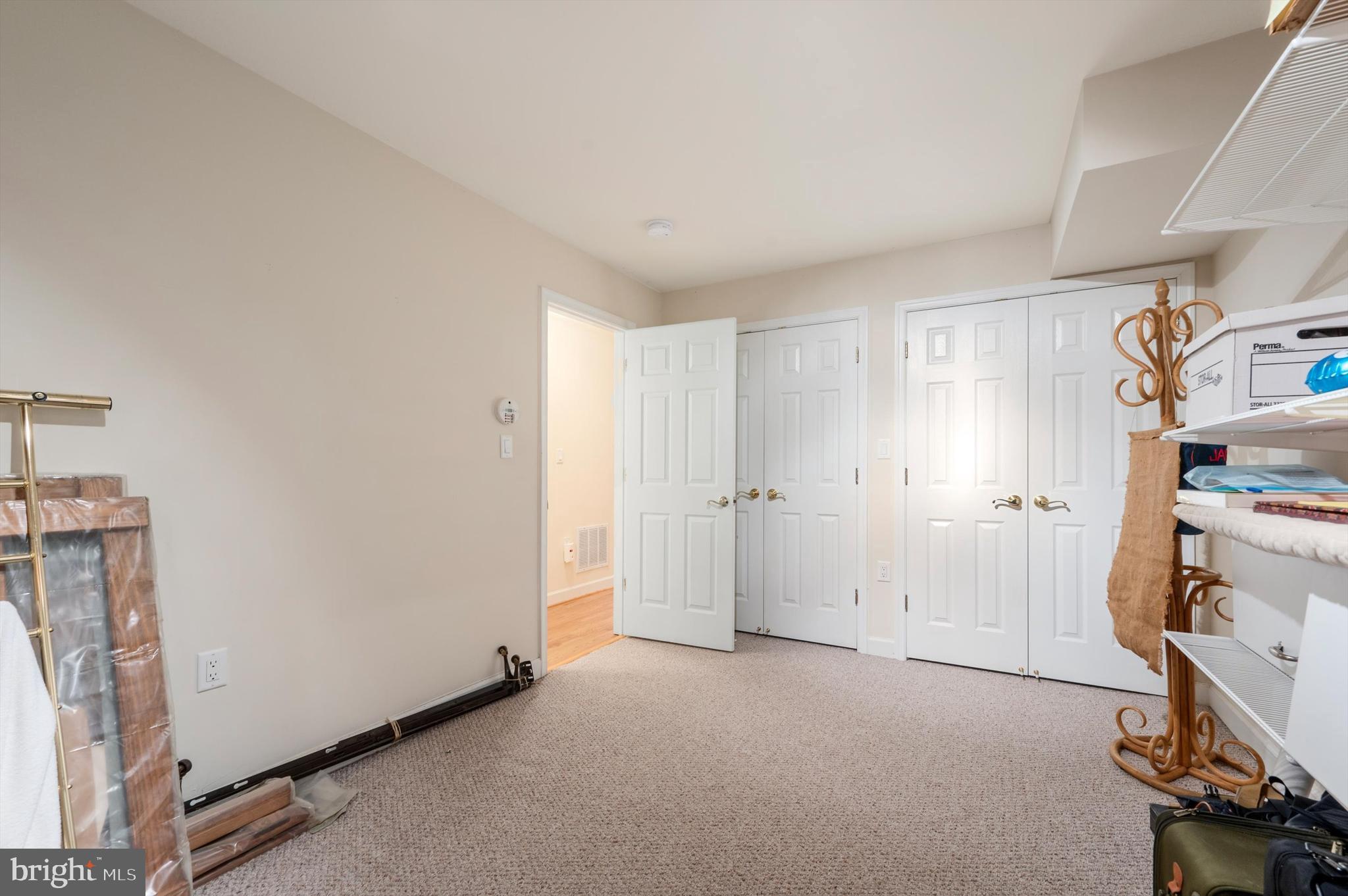 RILEY - Residential