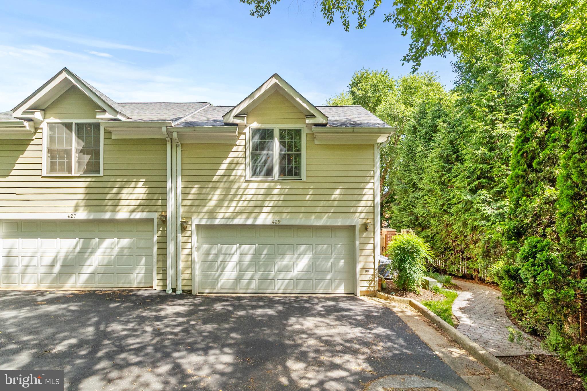 RILEY - Residential