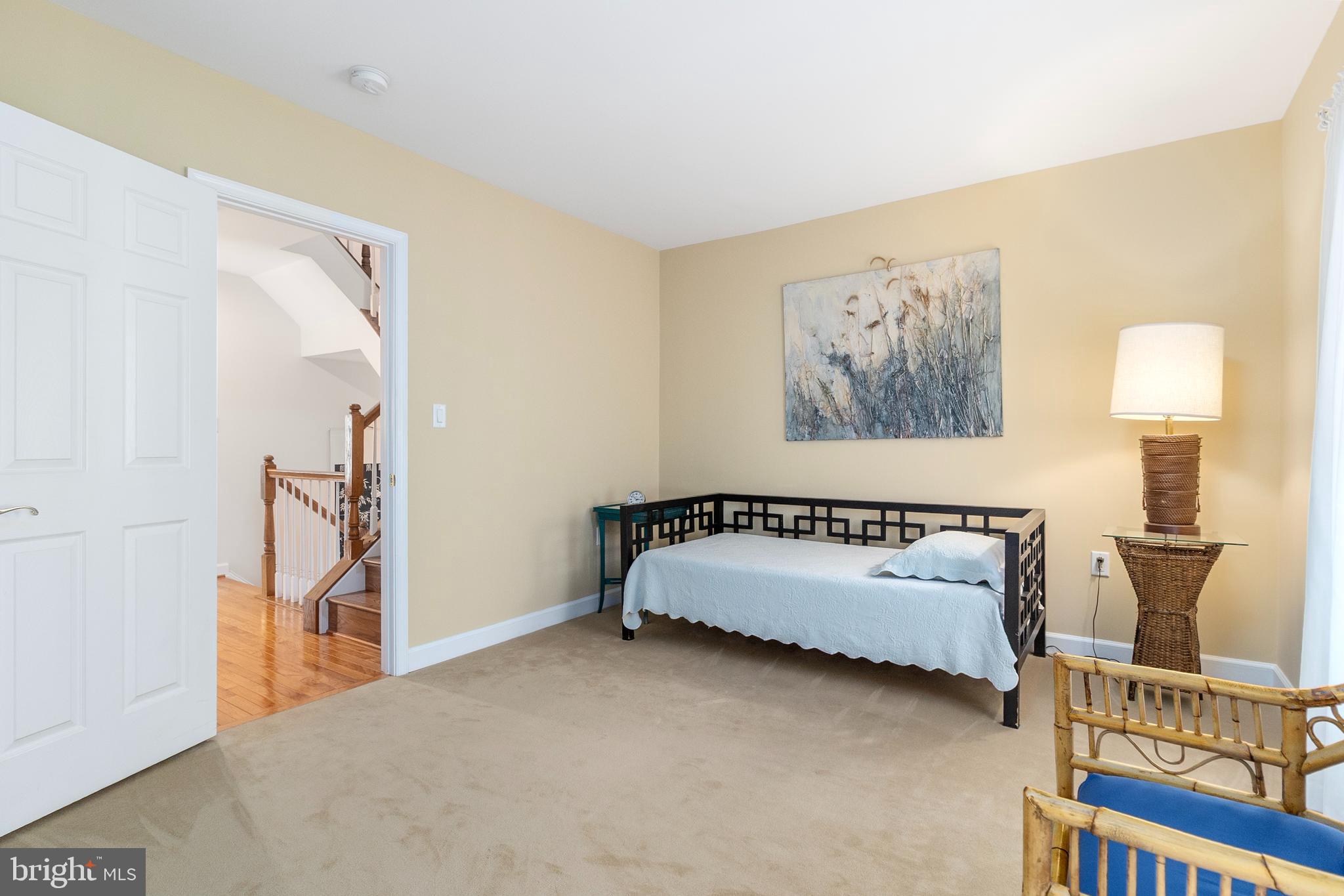 RILEY - Residential