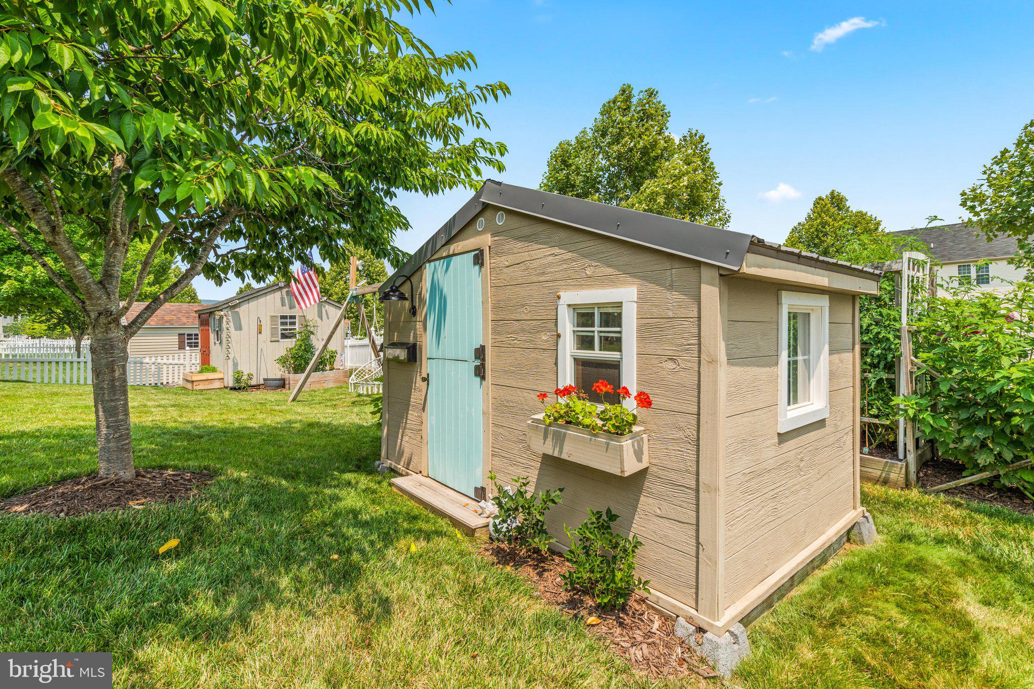 CLOVER RIDGE - Residential