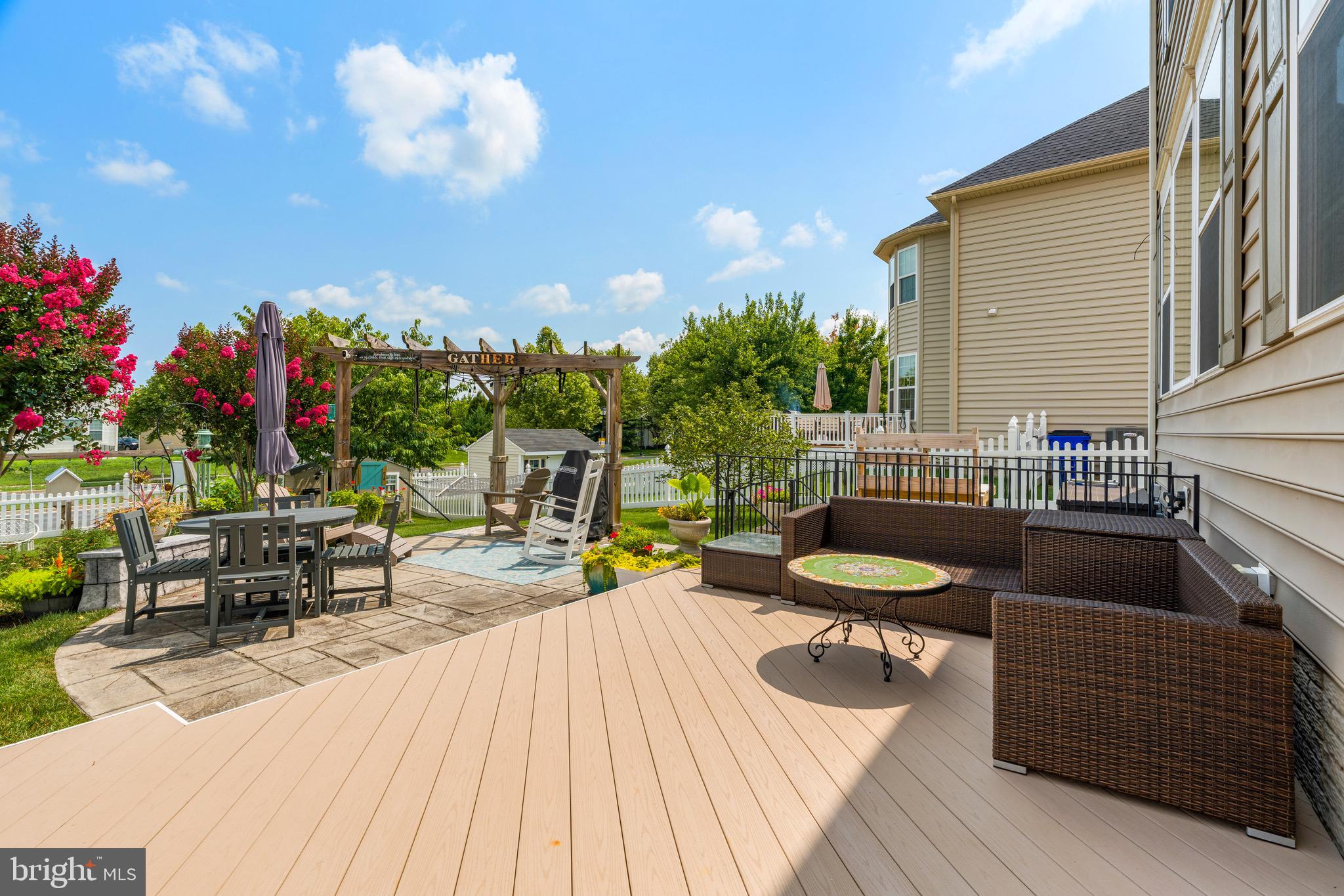 CLOVER RIDGE - Residential