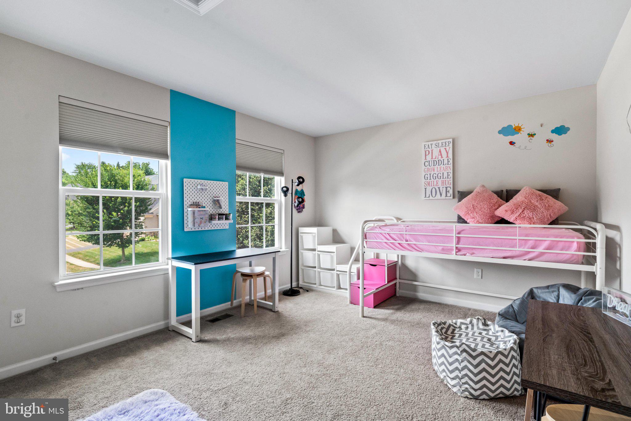 CLOVER RIDGE - Residential