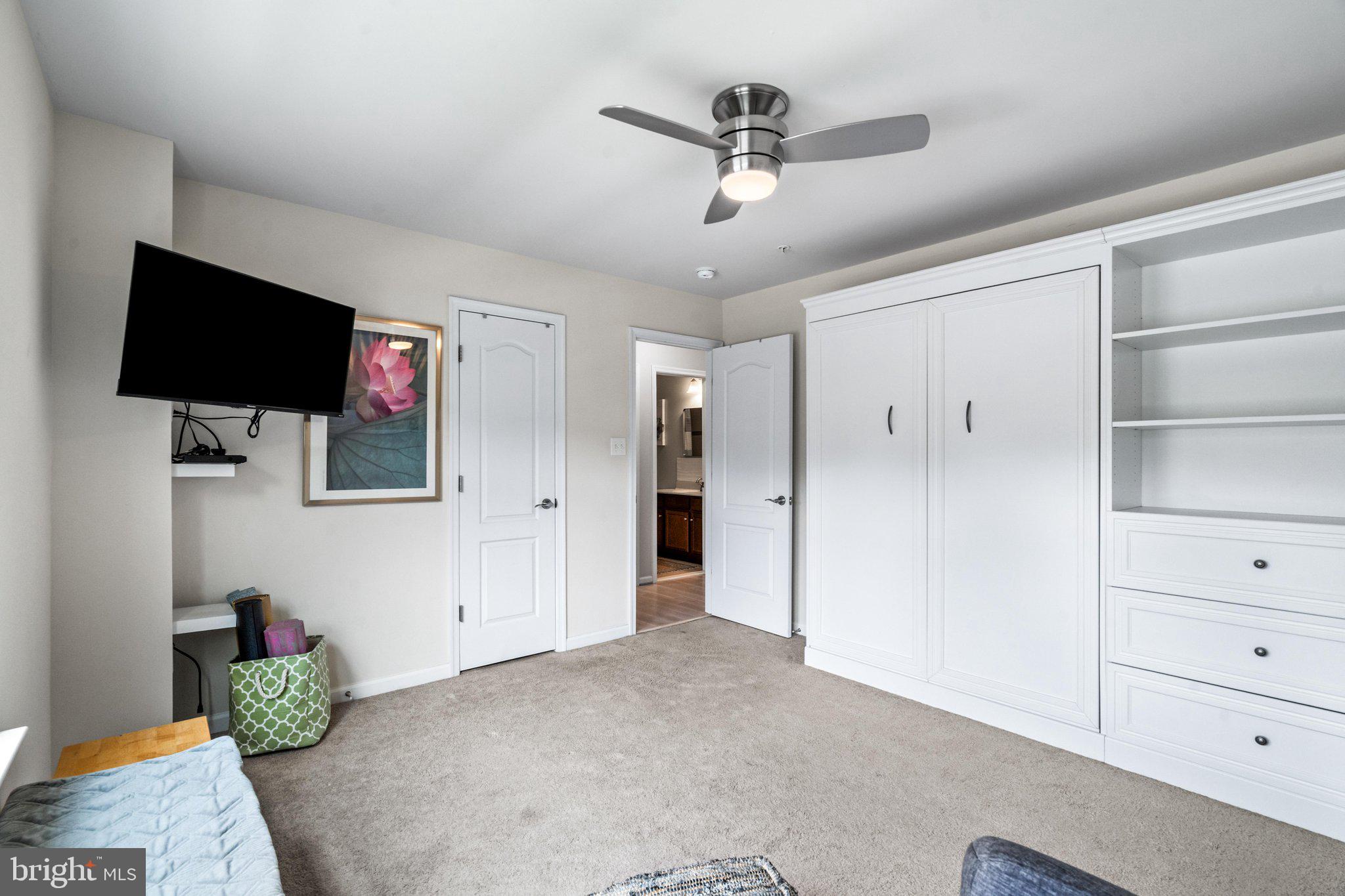 CLOVER RIDGE - Residential