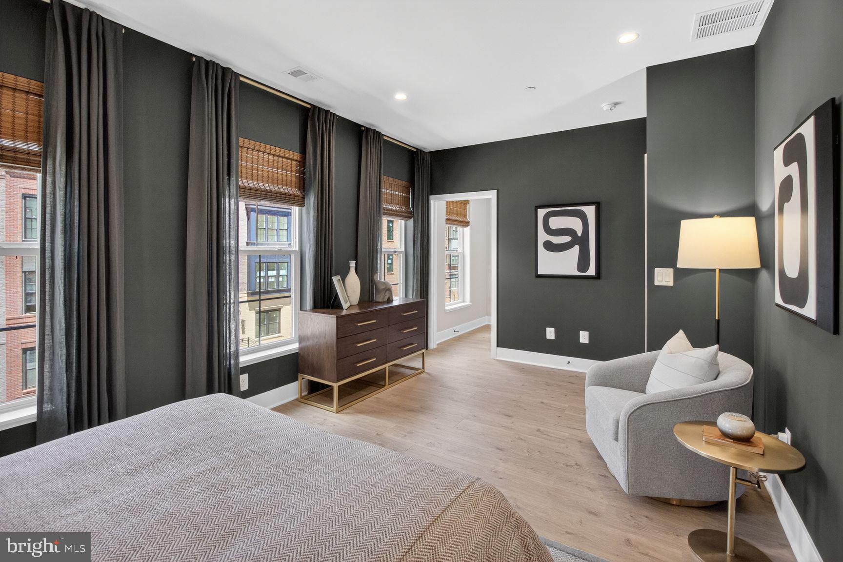 STRATHMORE VIEW - Residential