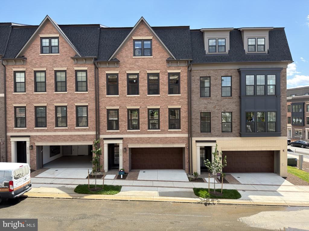 STRATHMORE VIEW - Residential
