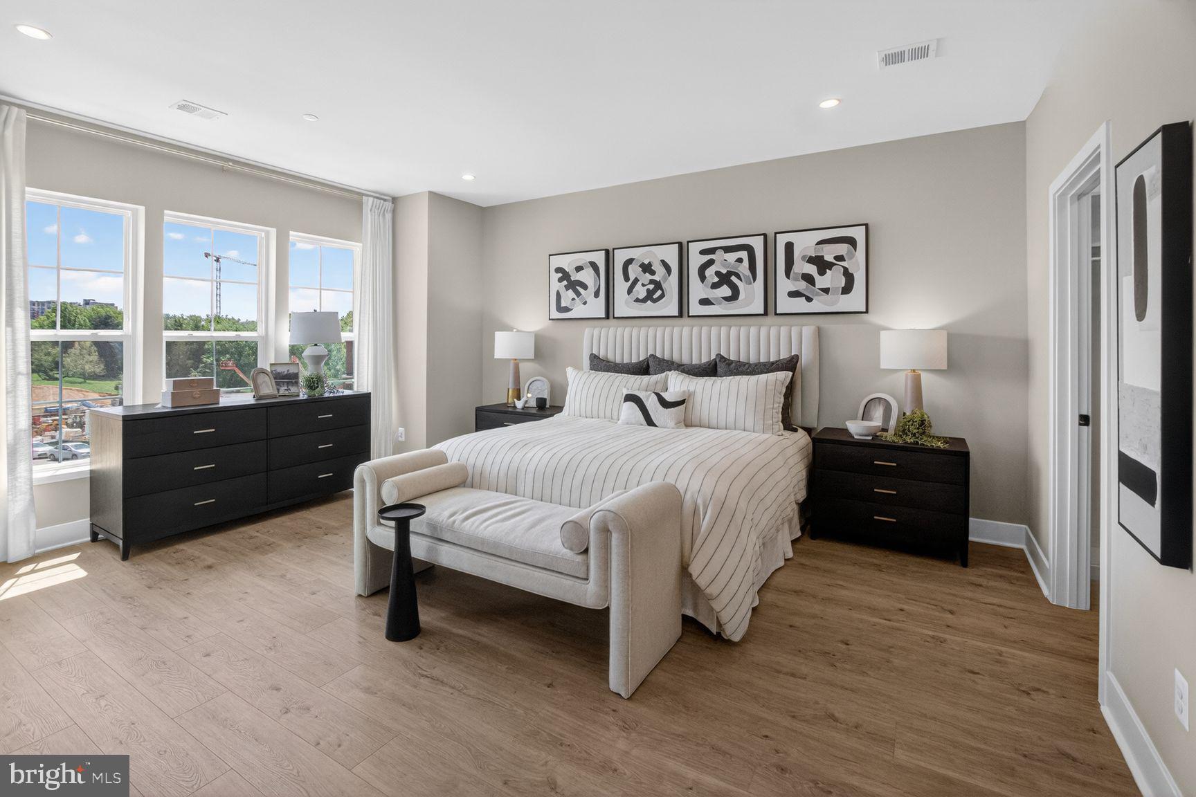 STRATHMORE VIEW - Residential