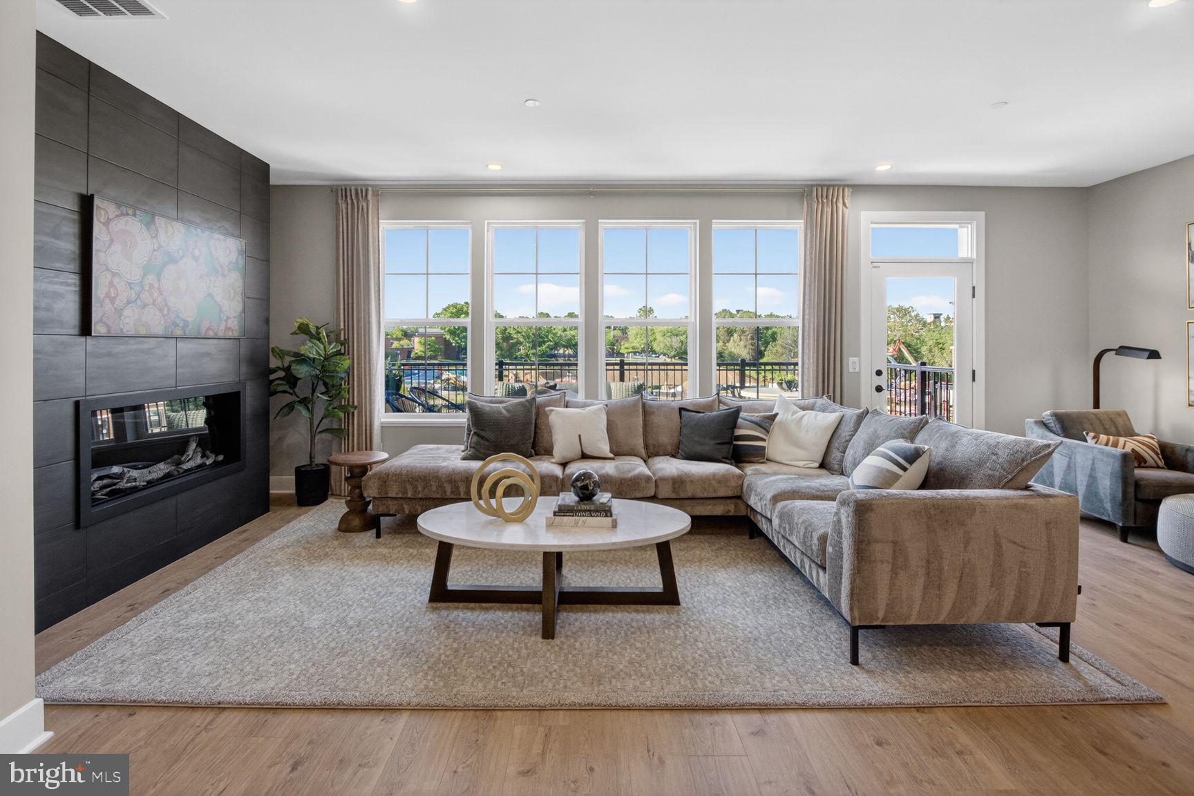 STRATHMORE VIEW - Residential