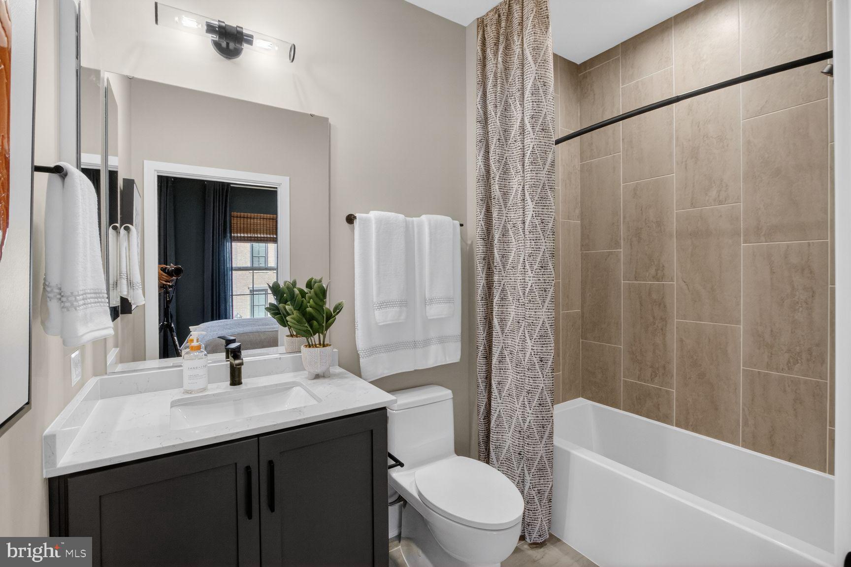 STRATHMORE VIEW - Residential