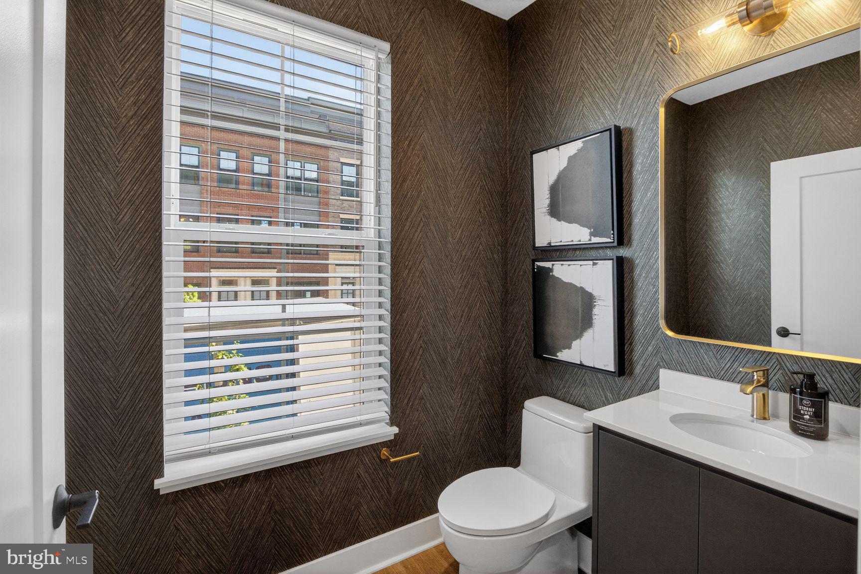 STRATHMORE VIEW - Residential