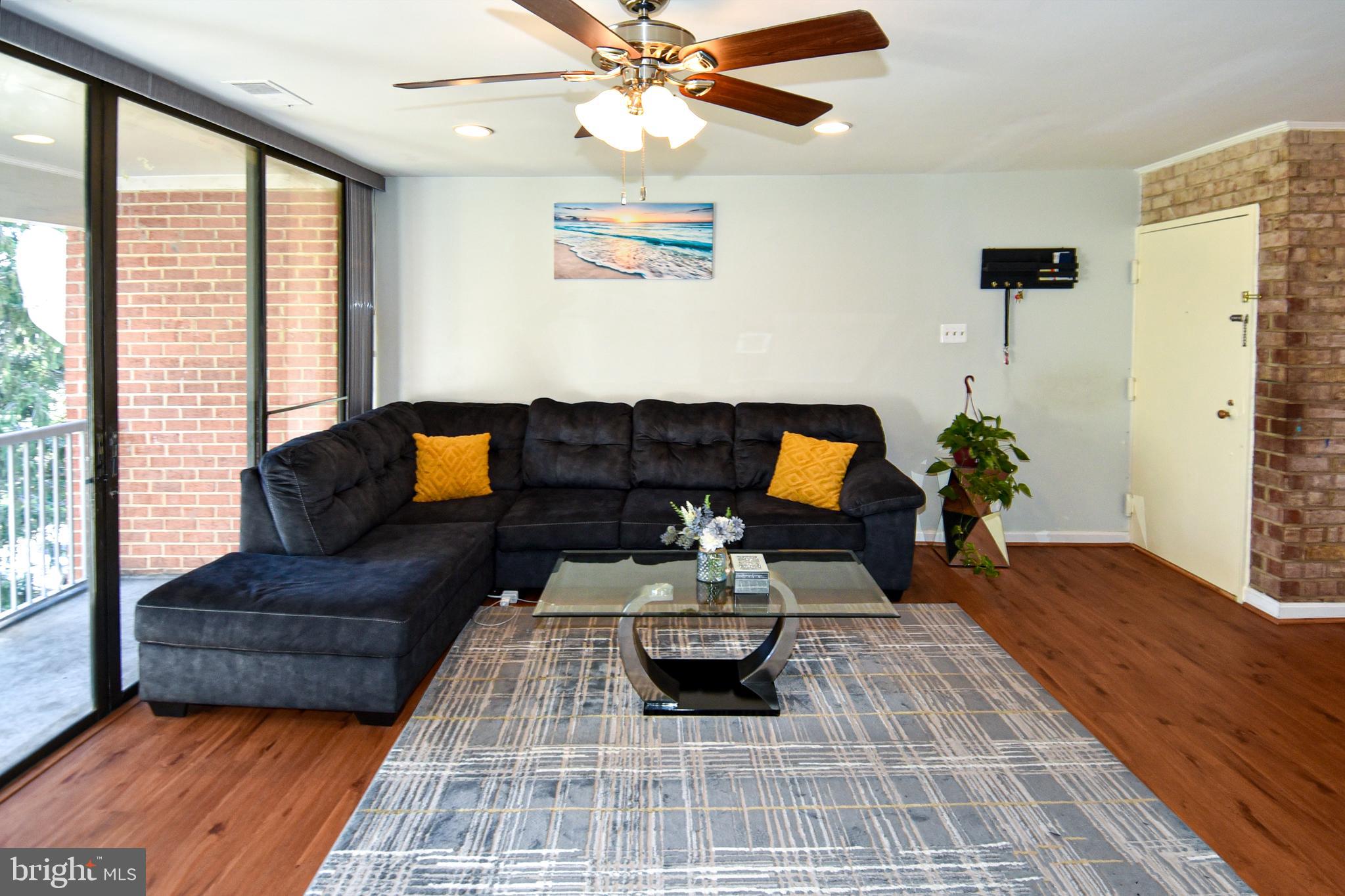 POTOMAC OAKS - Residential