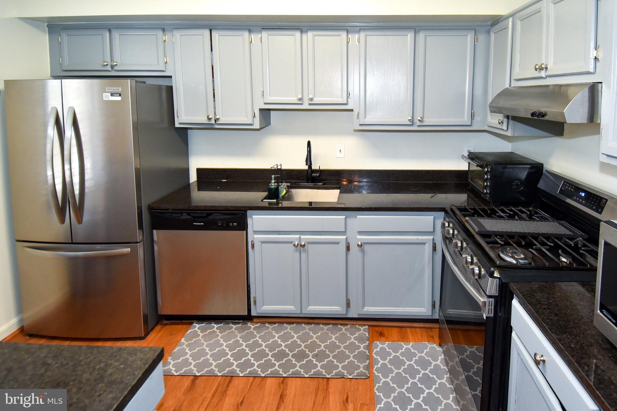 POTOMAC OAKS - Residential
