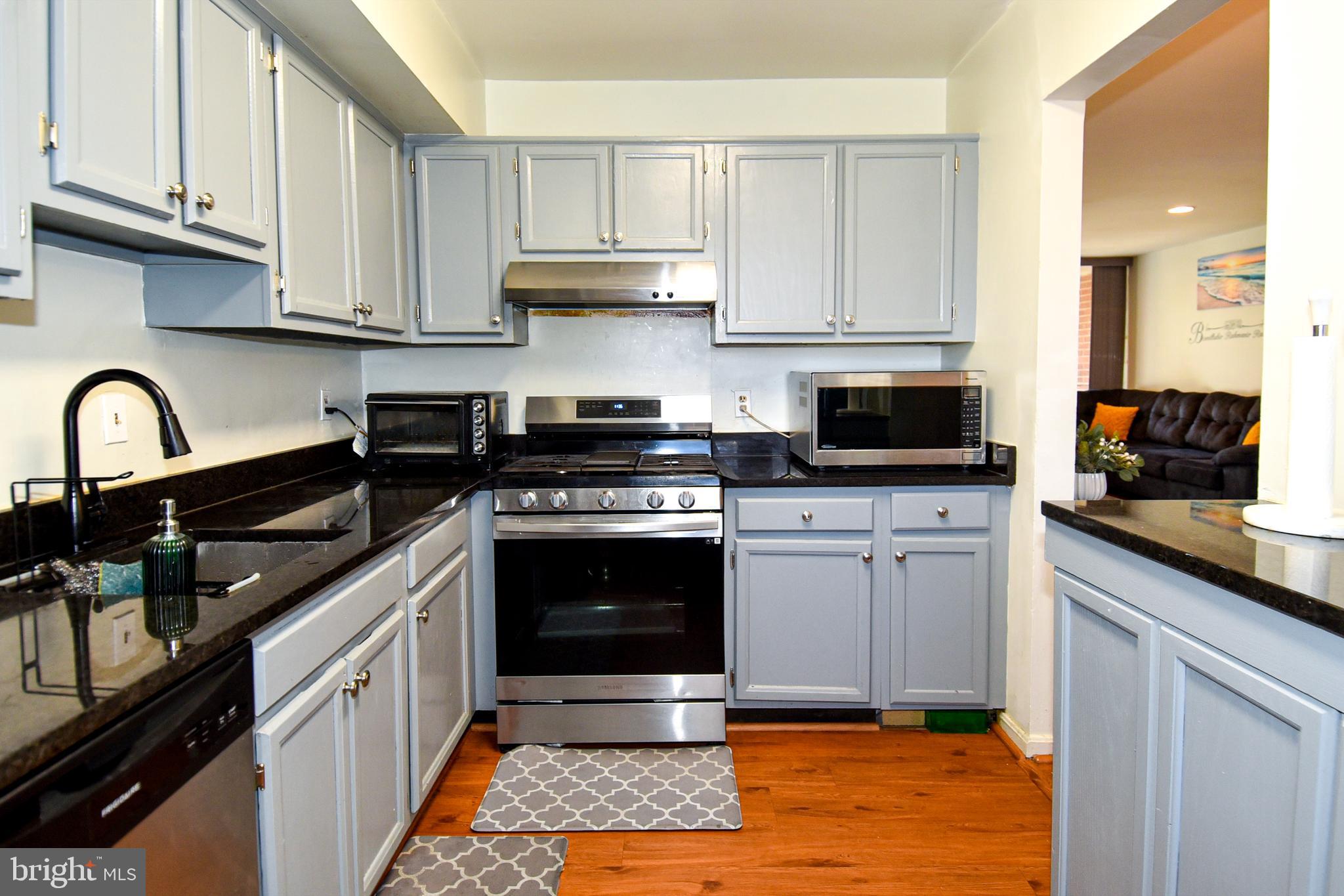 POTOMAC OAKS - Residential