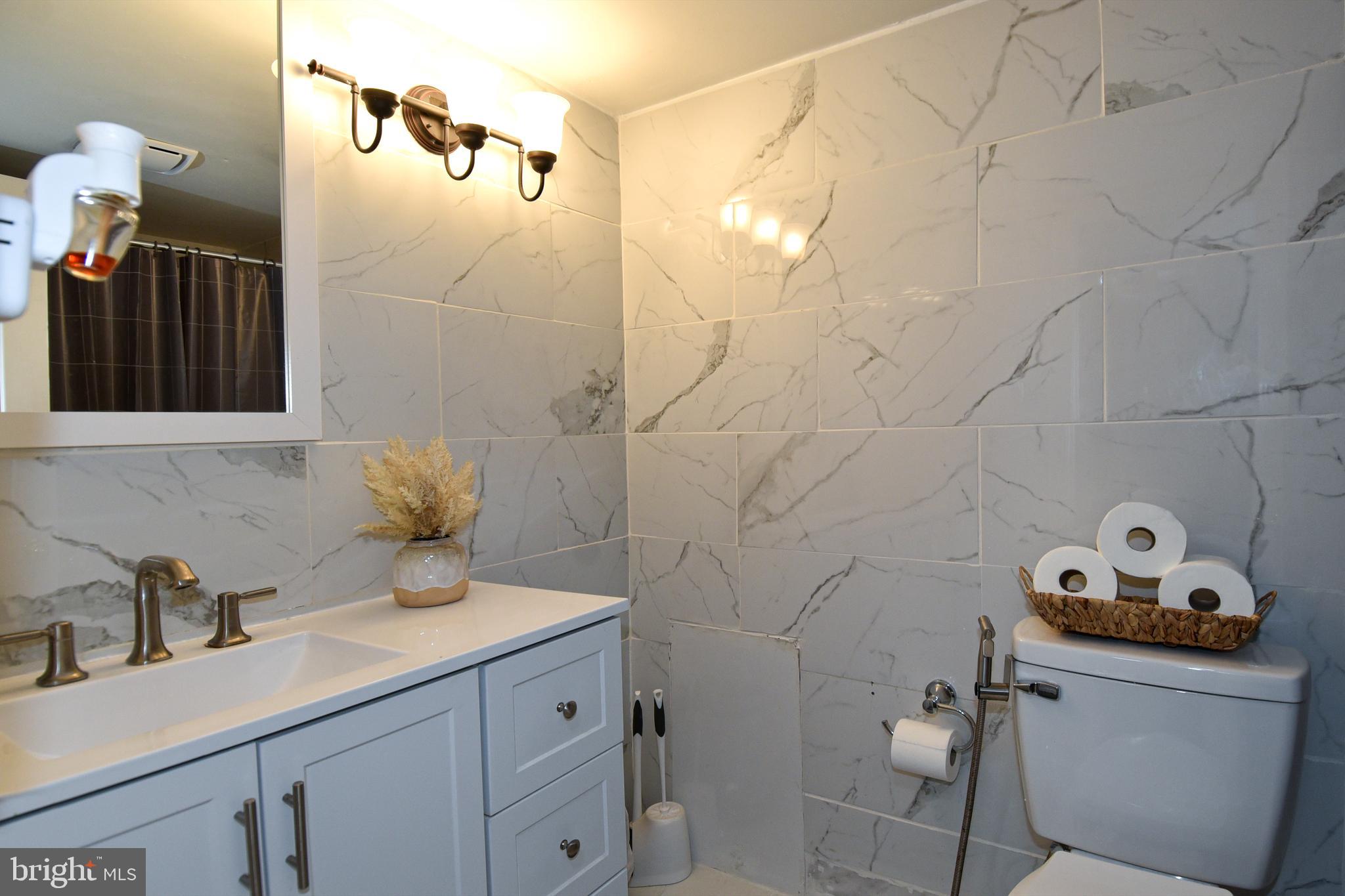 POTOMAC OAKS - Residential