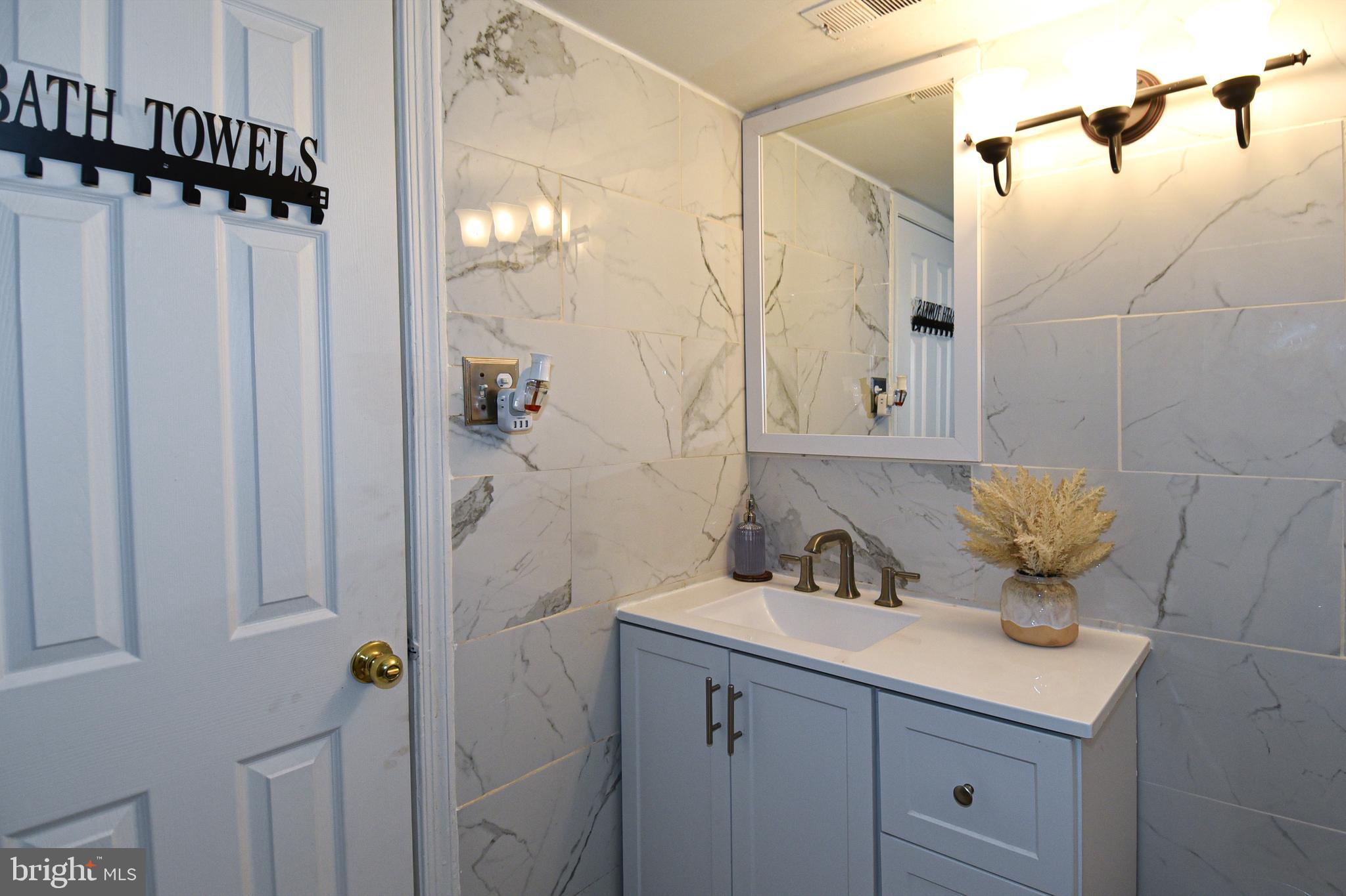 POTOMAC OAKS - Residential