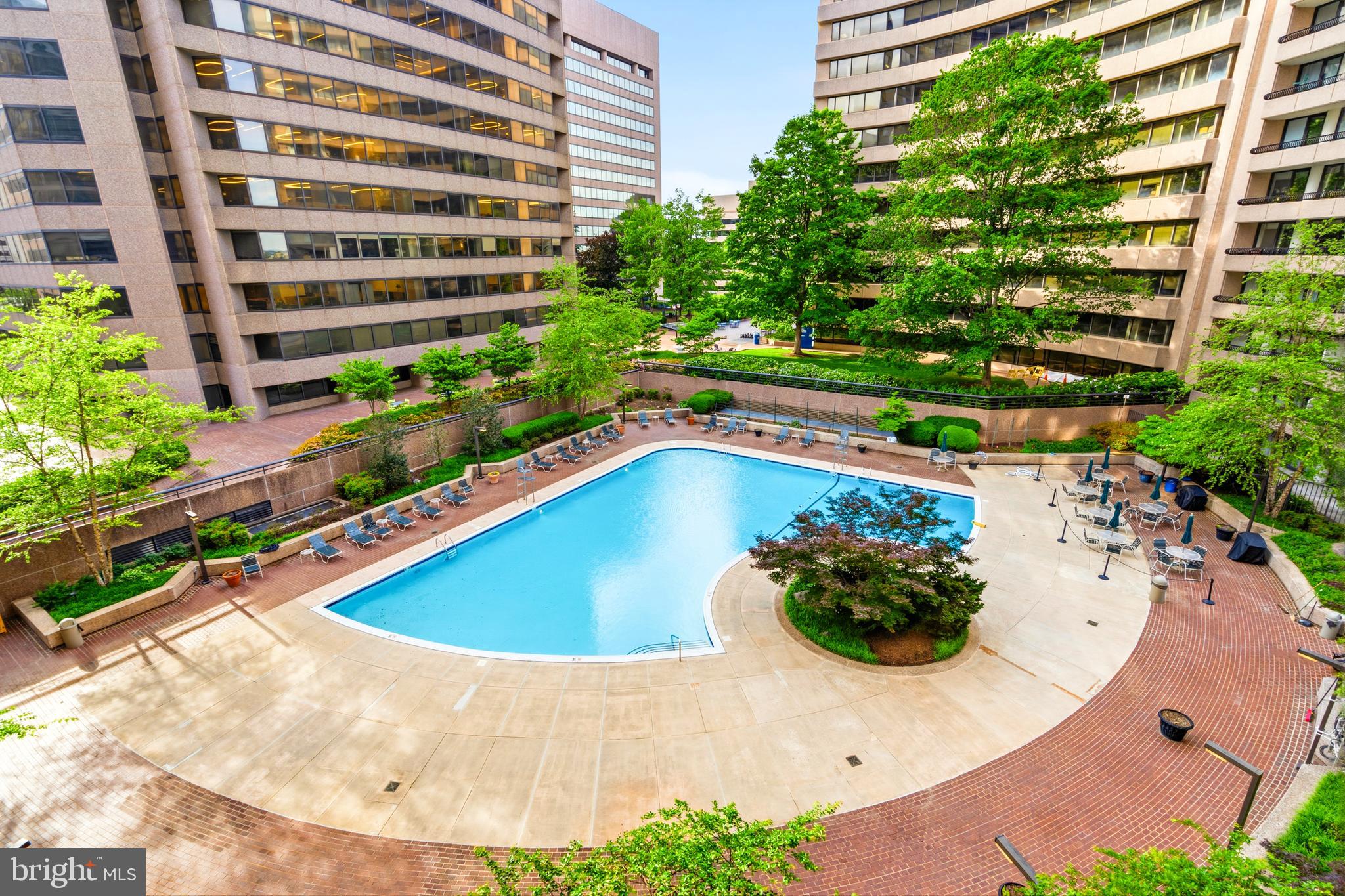 CRYSTAL CITY - Residential