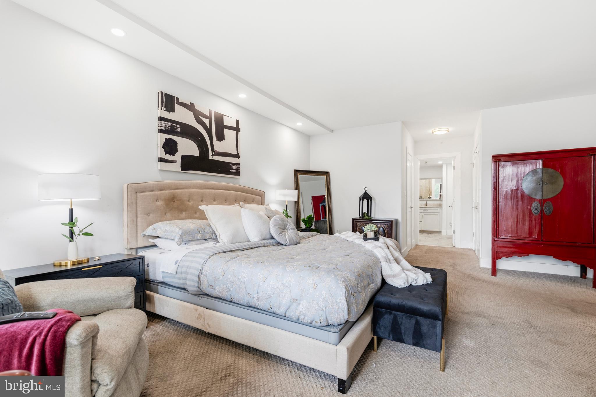 CRYSTAL CITY - Residential