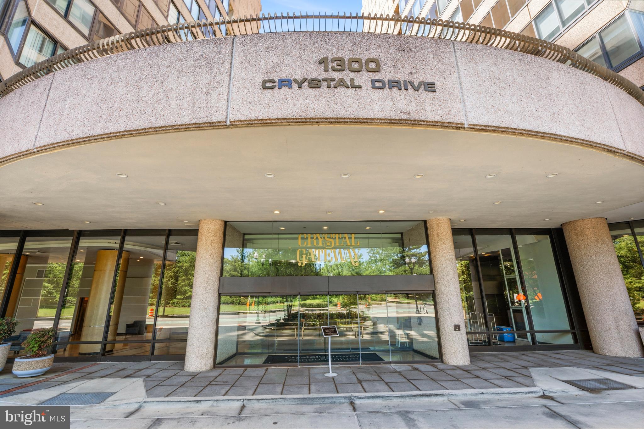 CRYSTAL CITY - Residential