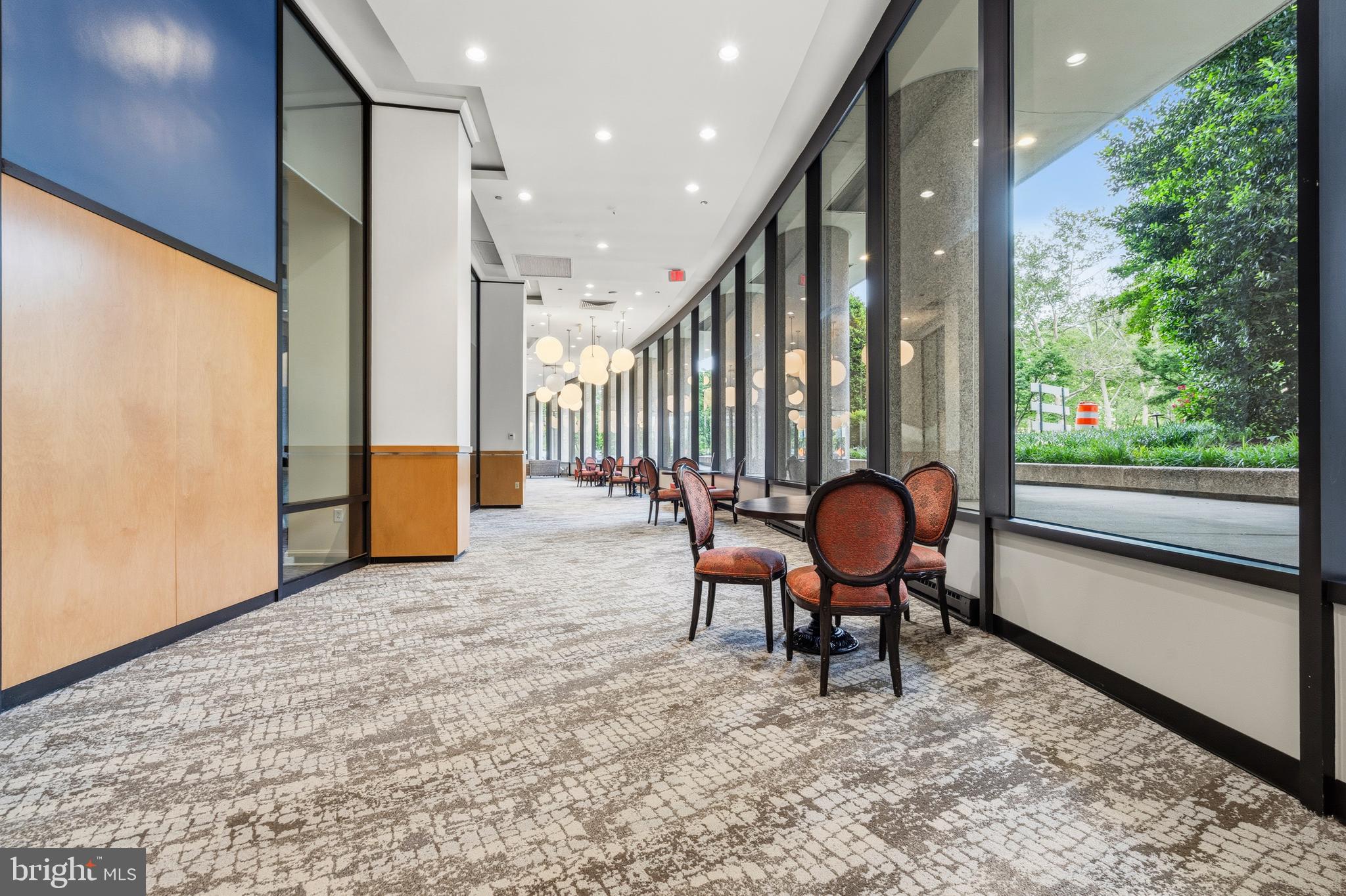 CRYSTAL CITY - Residential