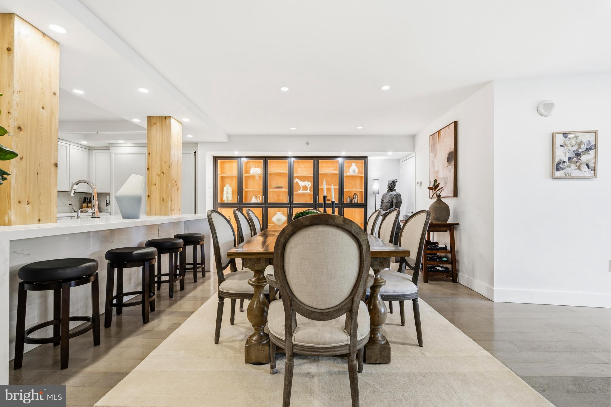 CRYSTAL CITY - Residential