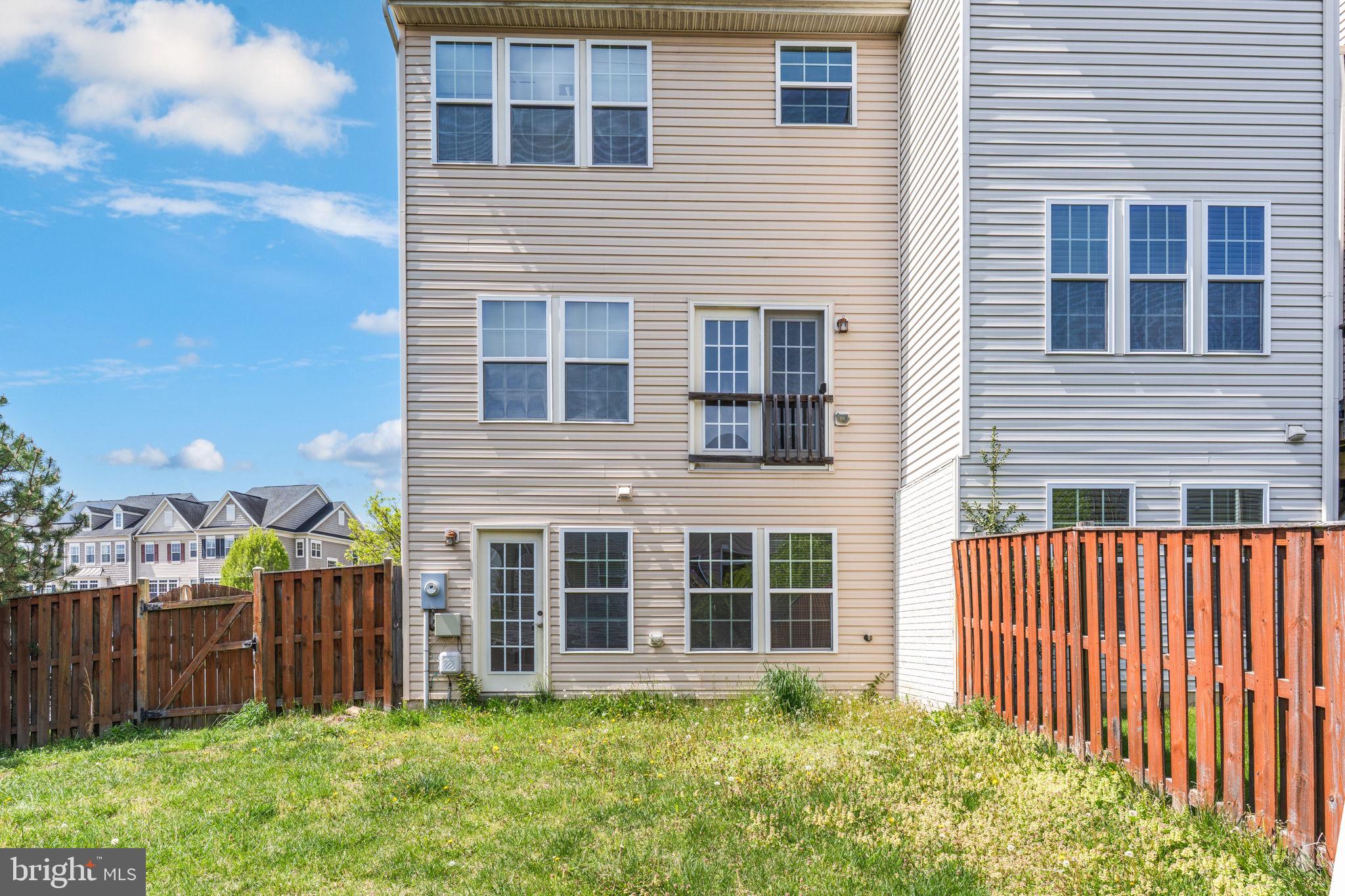WOODSTREAM - Residential Lease