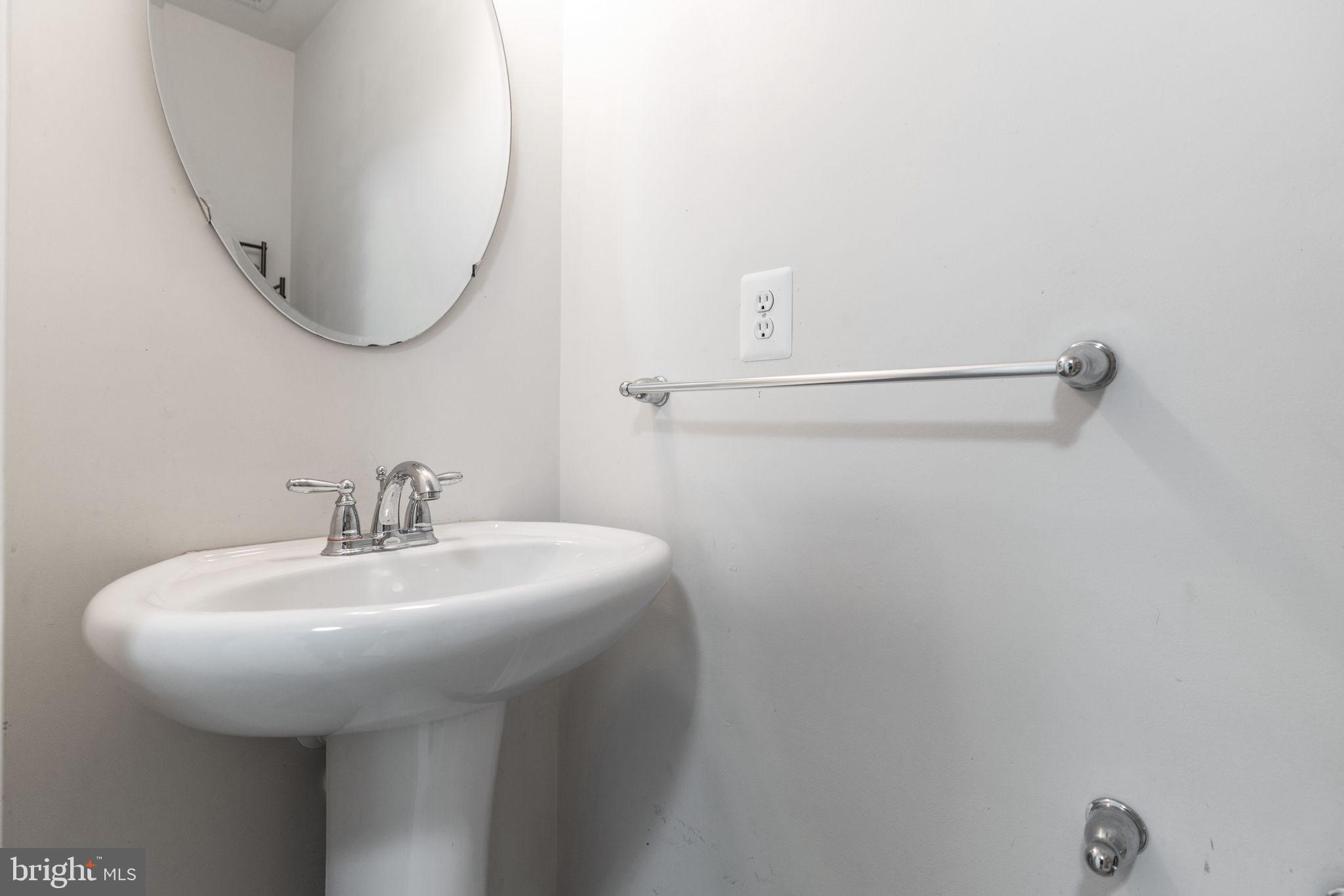 WOODSTREAM - Residential Lease