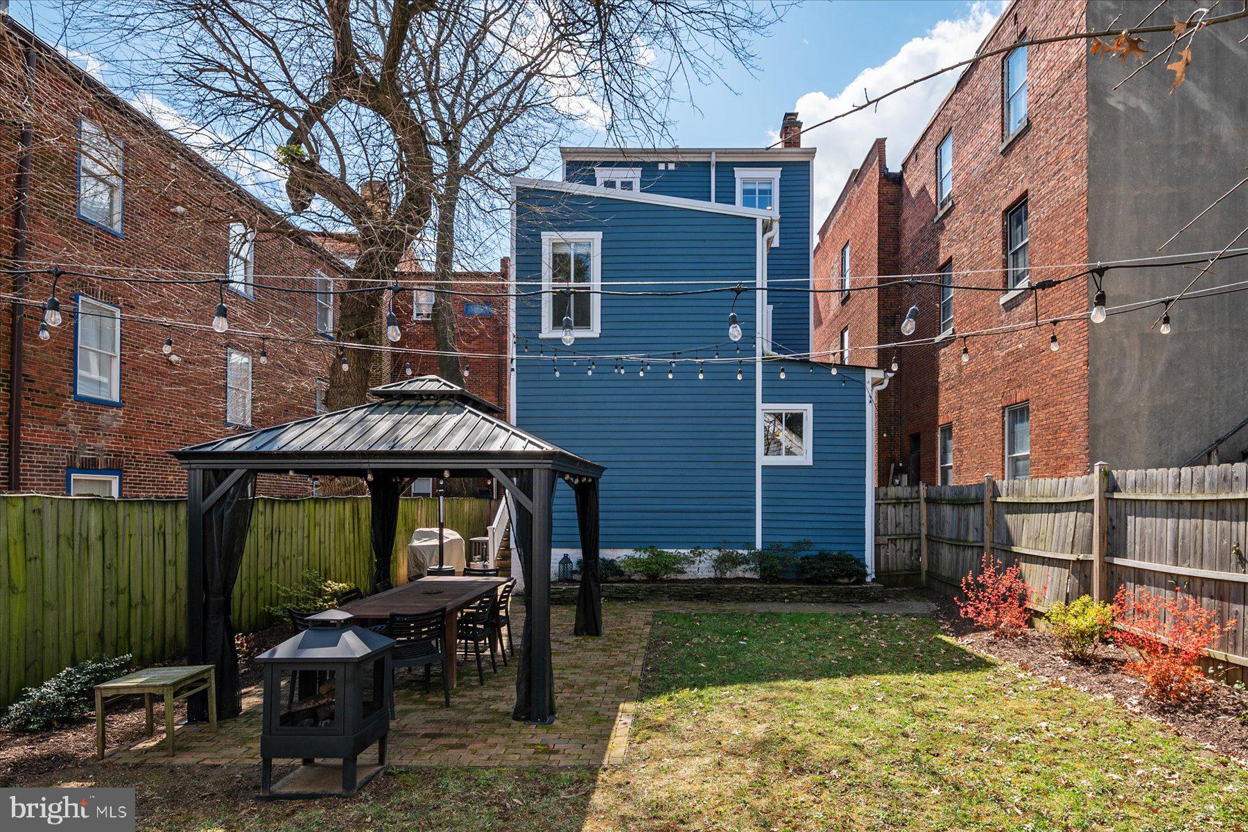 HISTORIC DISTRICT - Residential