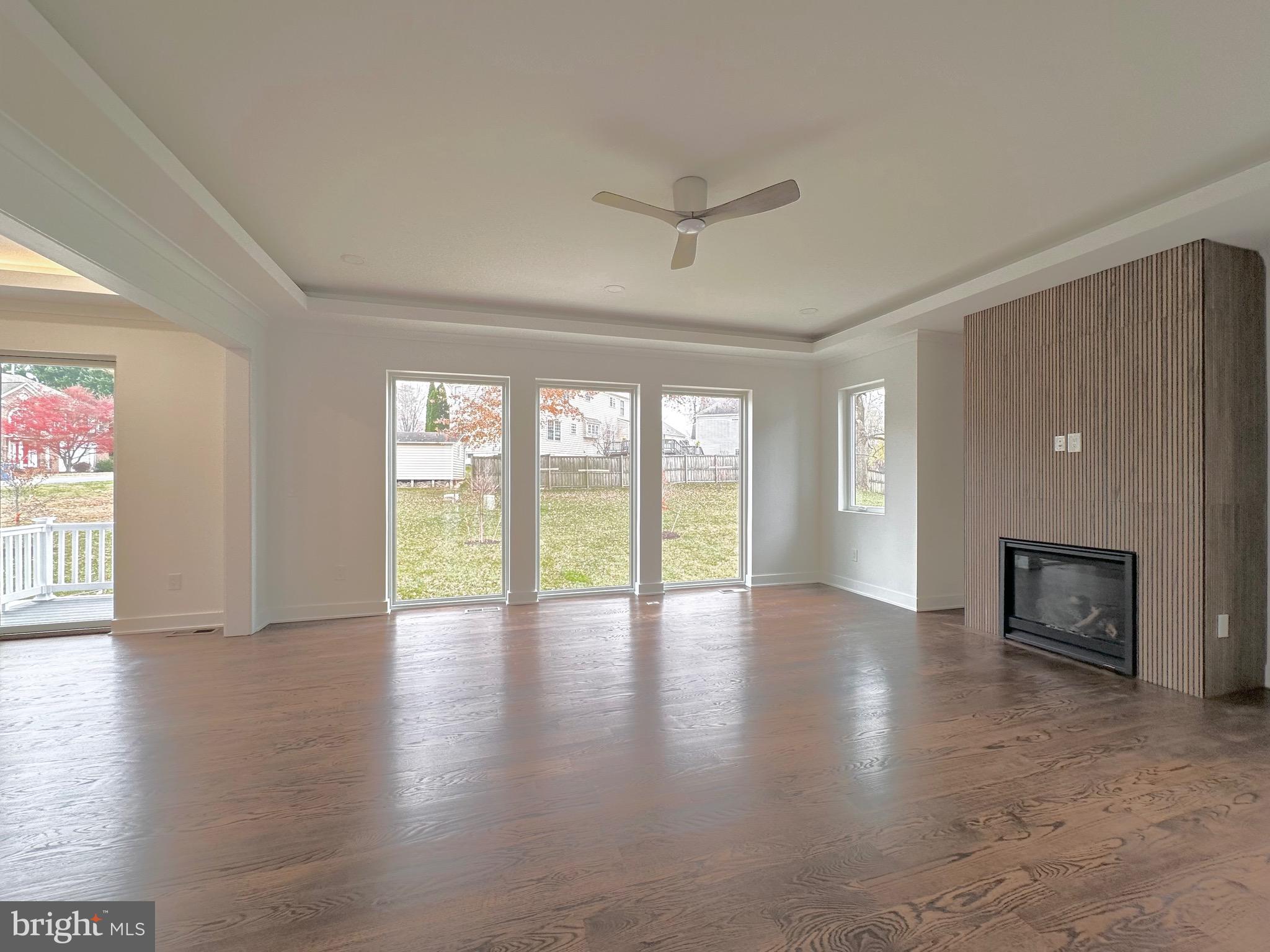 WOOD RUSSELL - Residential
