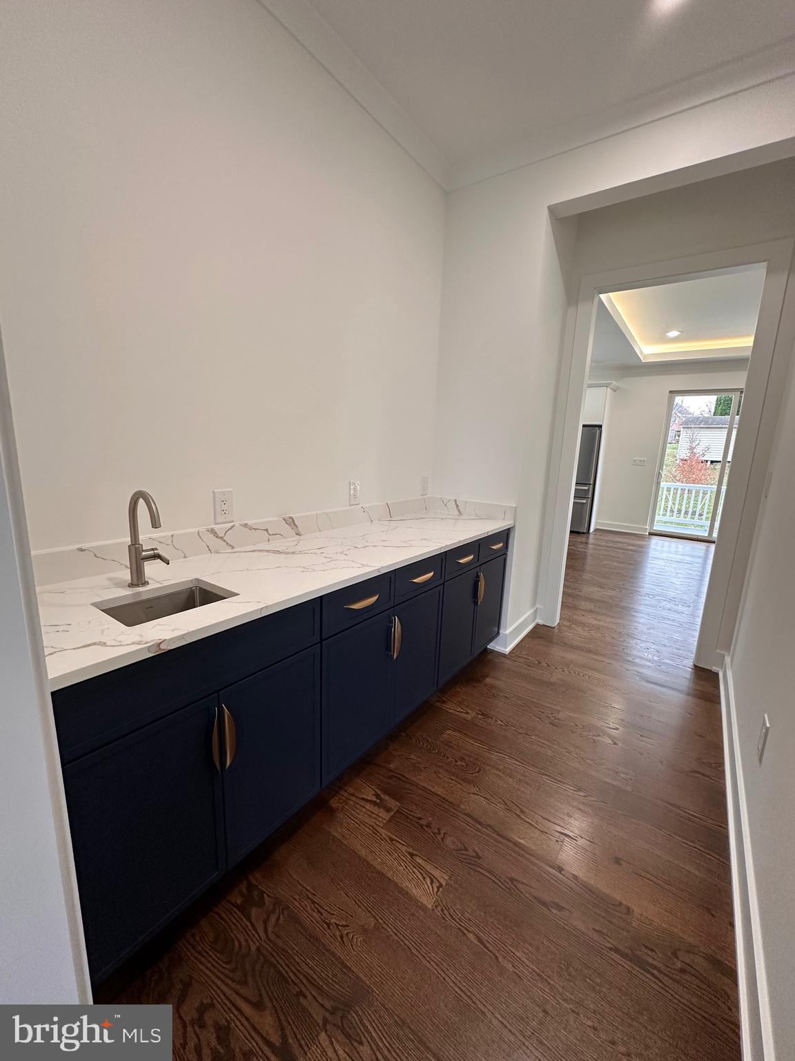 WOOD RUSSELL - Residential