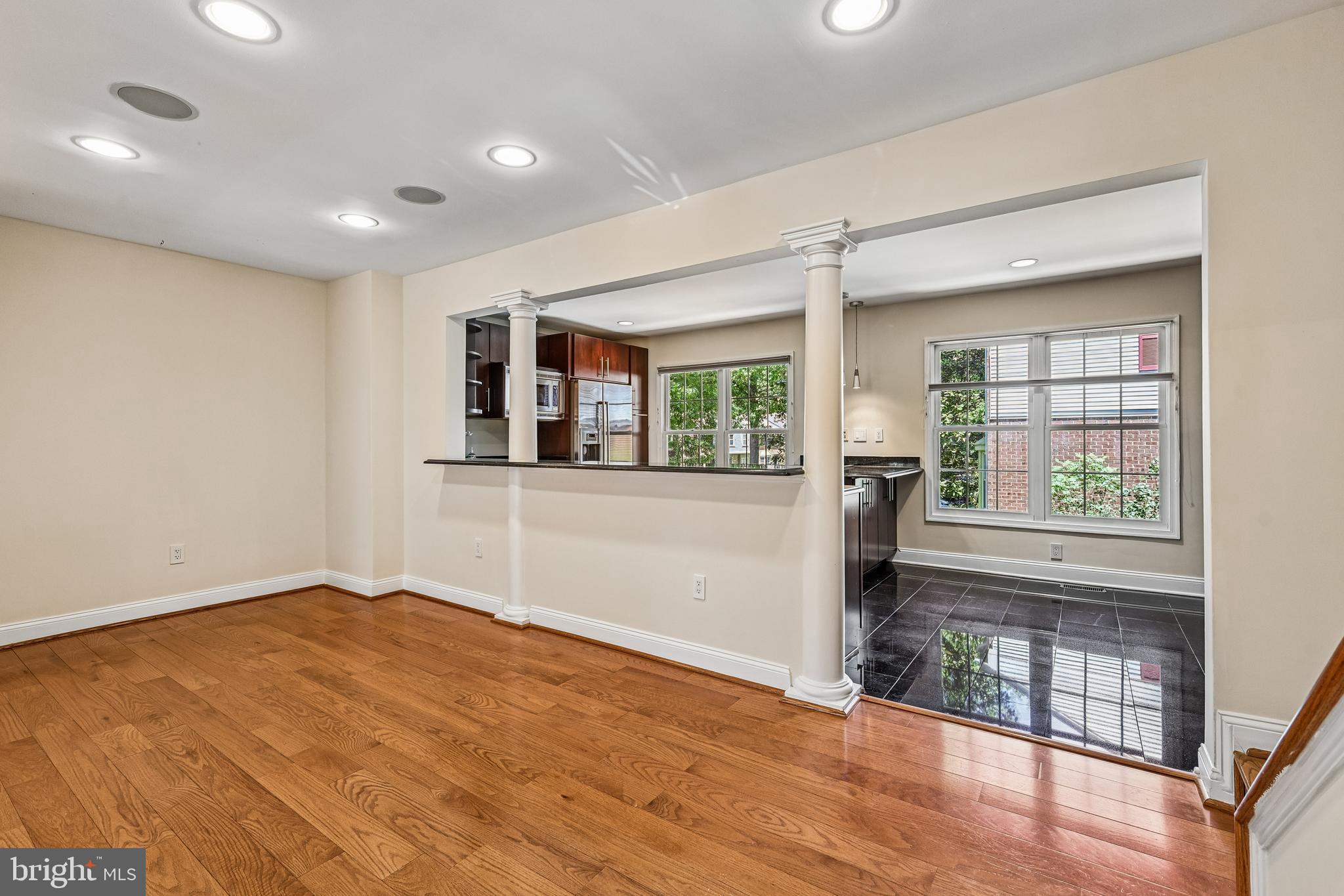 SHADY GROVE VILLAGE - Residential