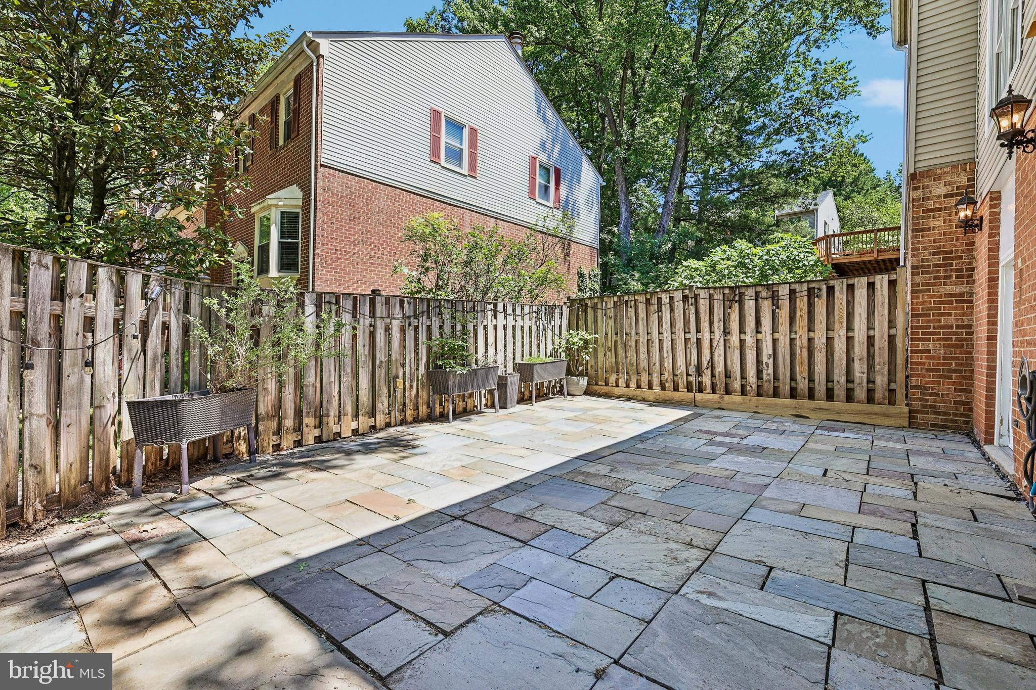 SHADY GROVE VILLAGE - Residential